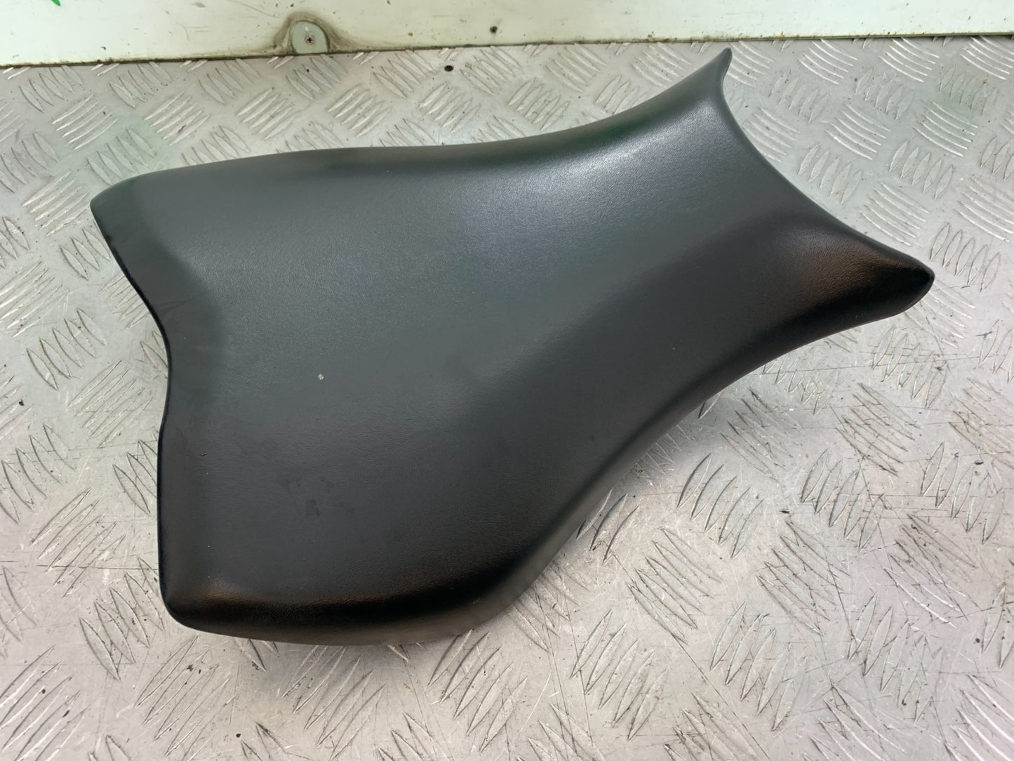 HONDA CBR1000 RR FRONT SEAT YEAR 2008-2011 (CMB1330)