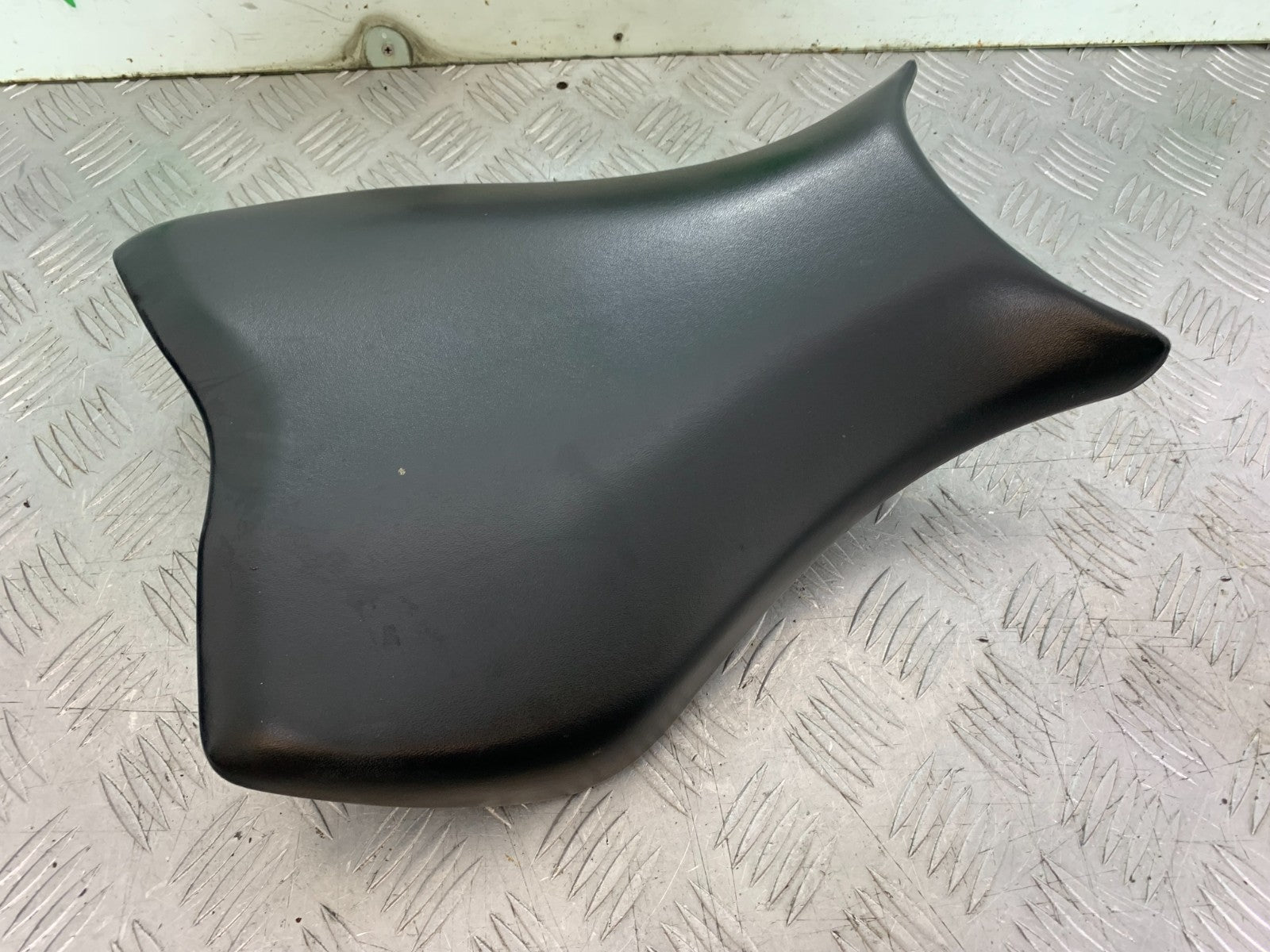 HONDA CBR1000 RR FRONT SEAT YEAR 2008-2011 (CMB1330)