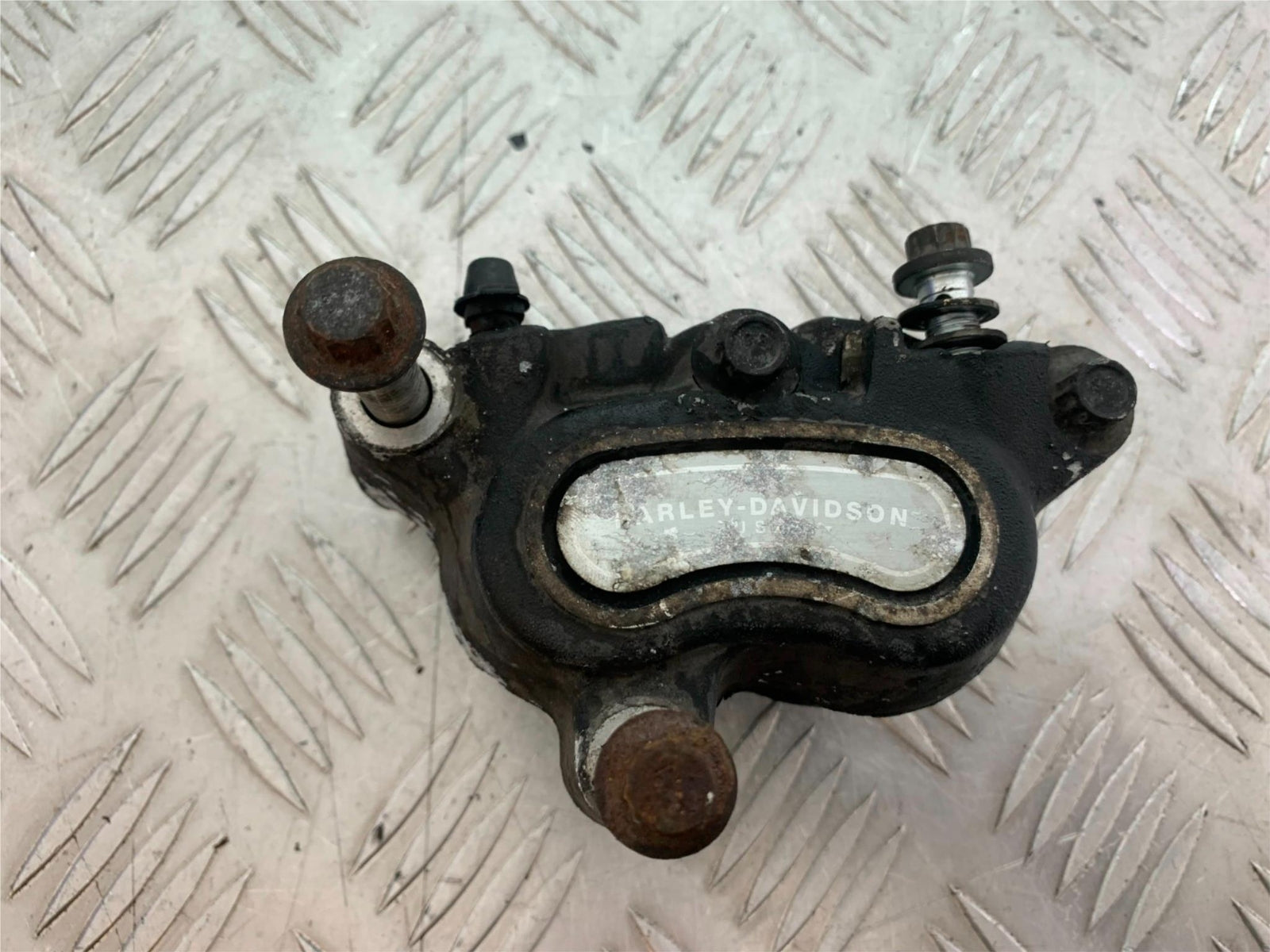 HARLEY DAVIDSON FXS BLACKLINE 1585 FRONT BRAKE CALIPER YEAR 2012 (CMB1147)