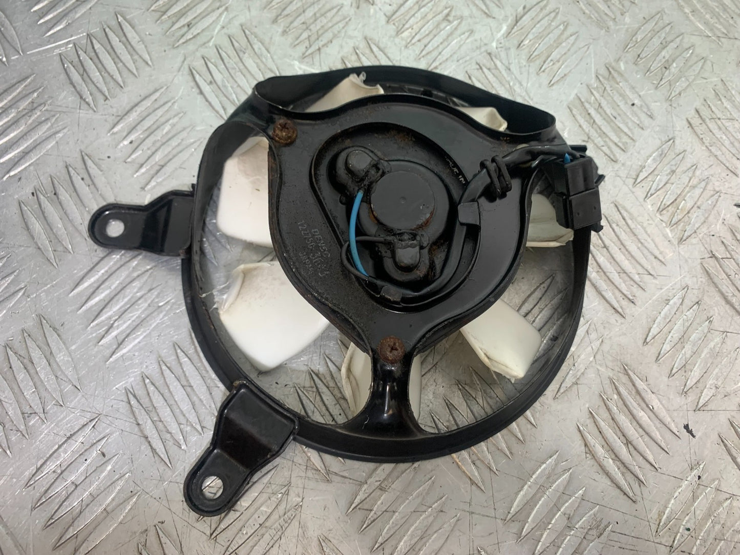 TRIUMPH 1050 SPRINT ST RADIATOR FAN   YEAR 2004-2007 (CMB1197)