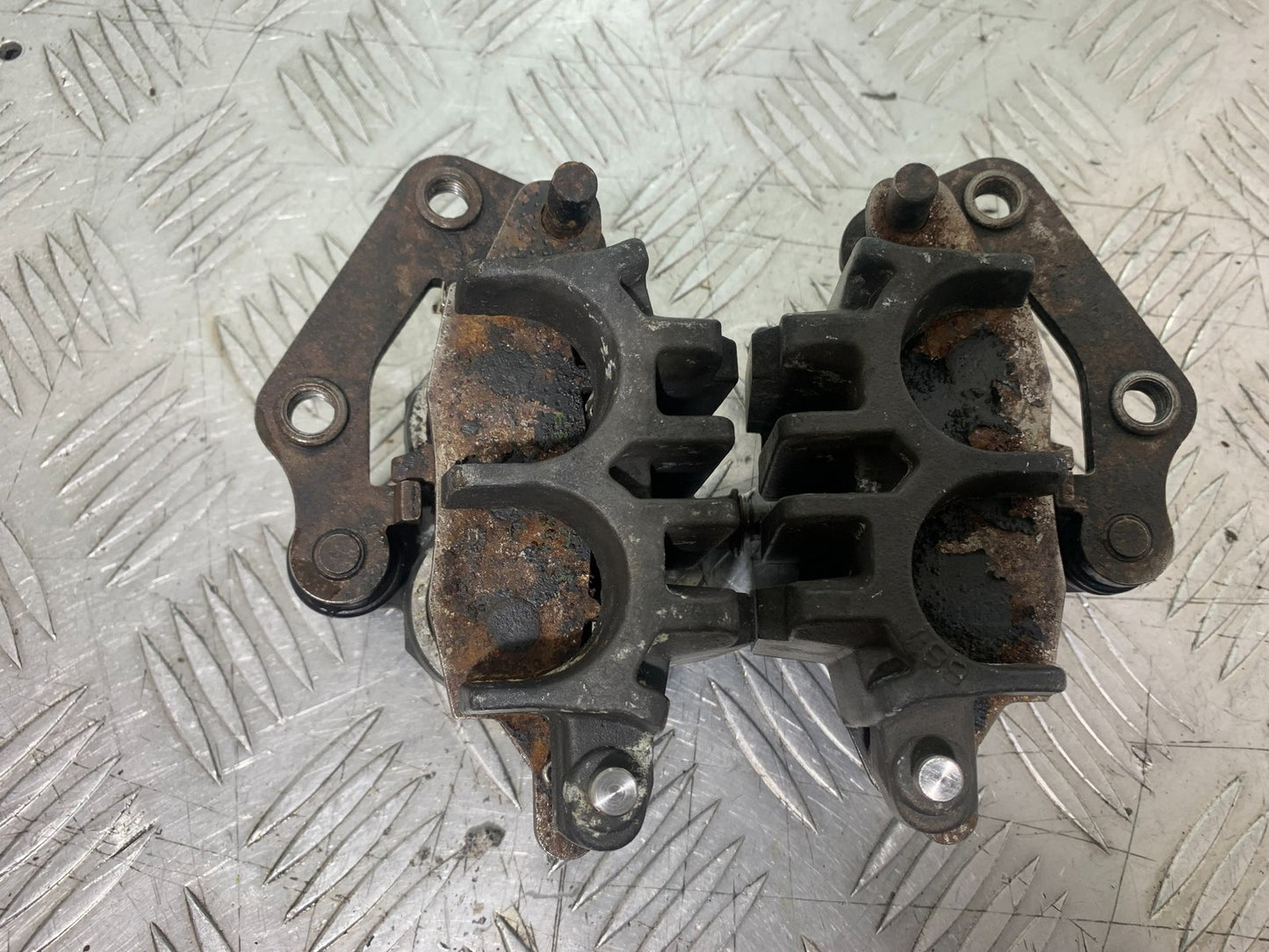 SUZUKI SV650 SV 650 mk1 FRONT BRAKE CALIPERS   YEAR 1999-2002 (CMB1208)
