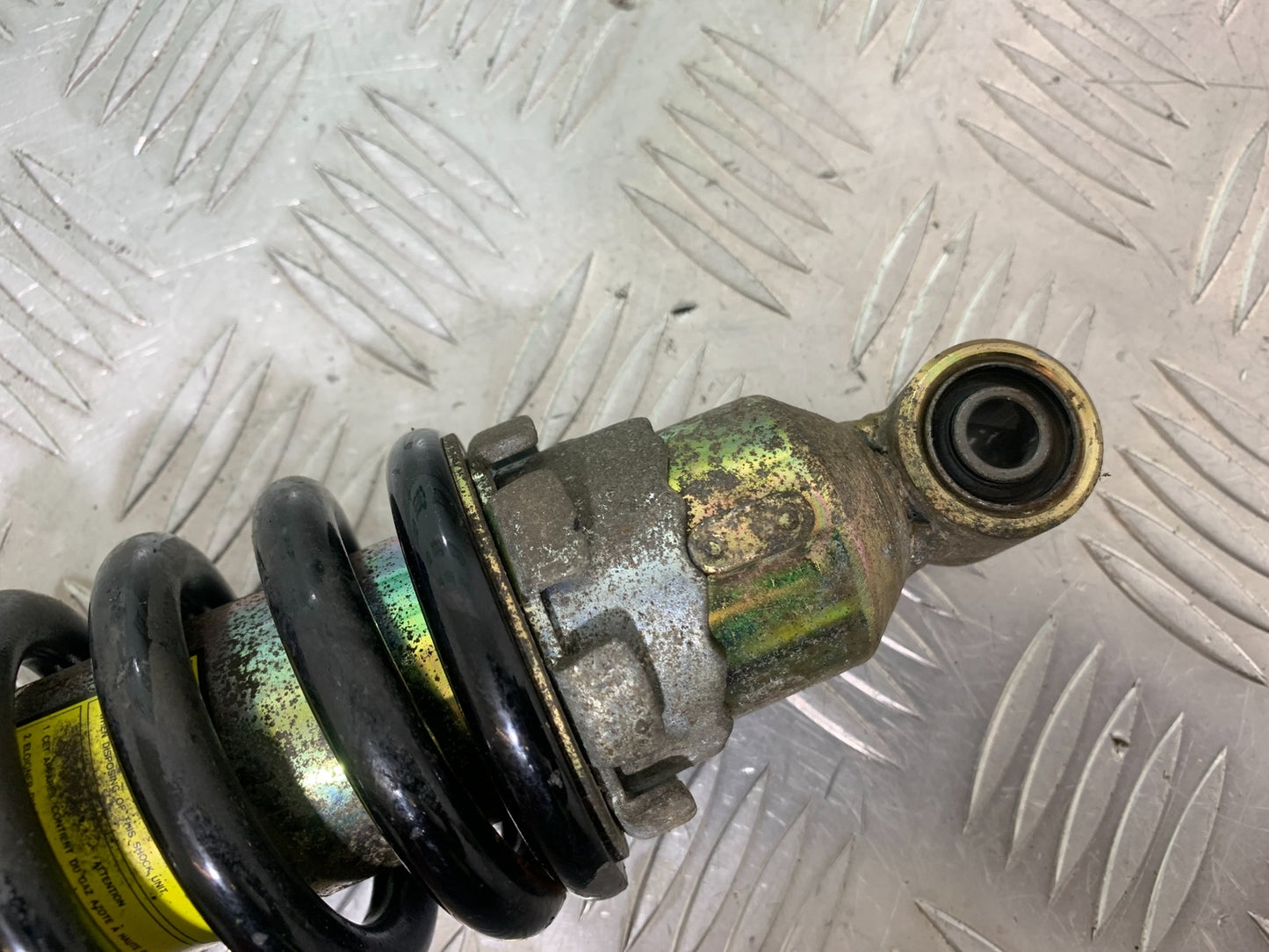 SUZUKI GSF1200  GSF 1200 BANDIT REAR SHOCK   YEAR 1997-2000 (CMB1149)