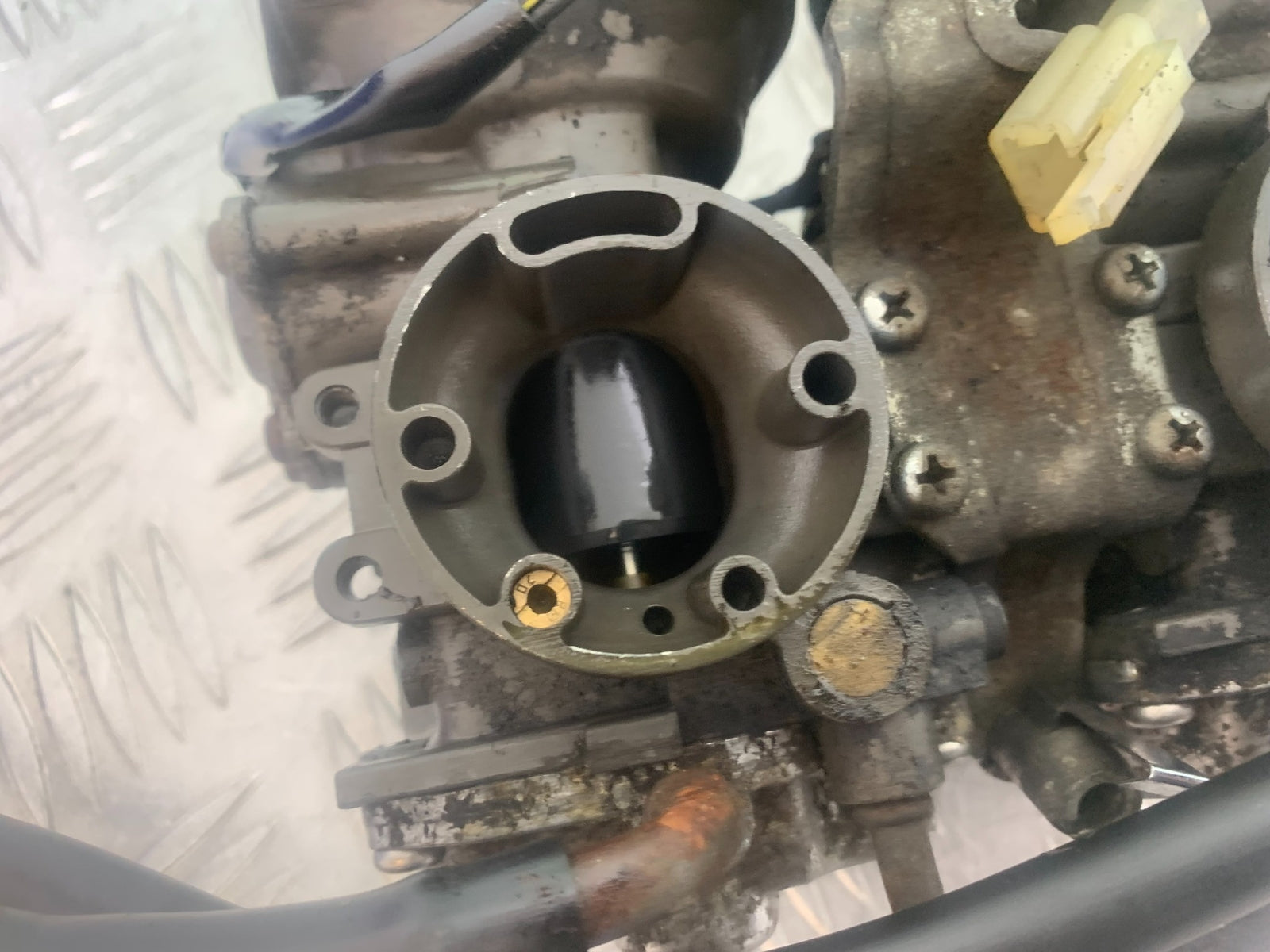 YAMAHA XV535 XV 535 VIRAGO CARBS  YEAR 1994-02 (CMB1139)