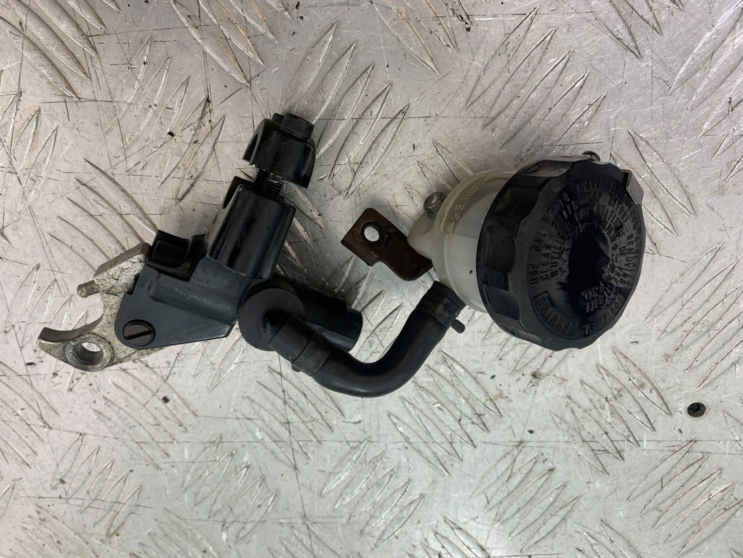 TRIUMPH 1050 SPRINT GT FRONT MASTER CYLINDER   YEAR 2010-2016 (CMB1250)