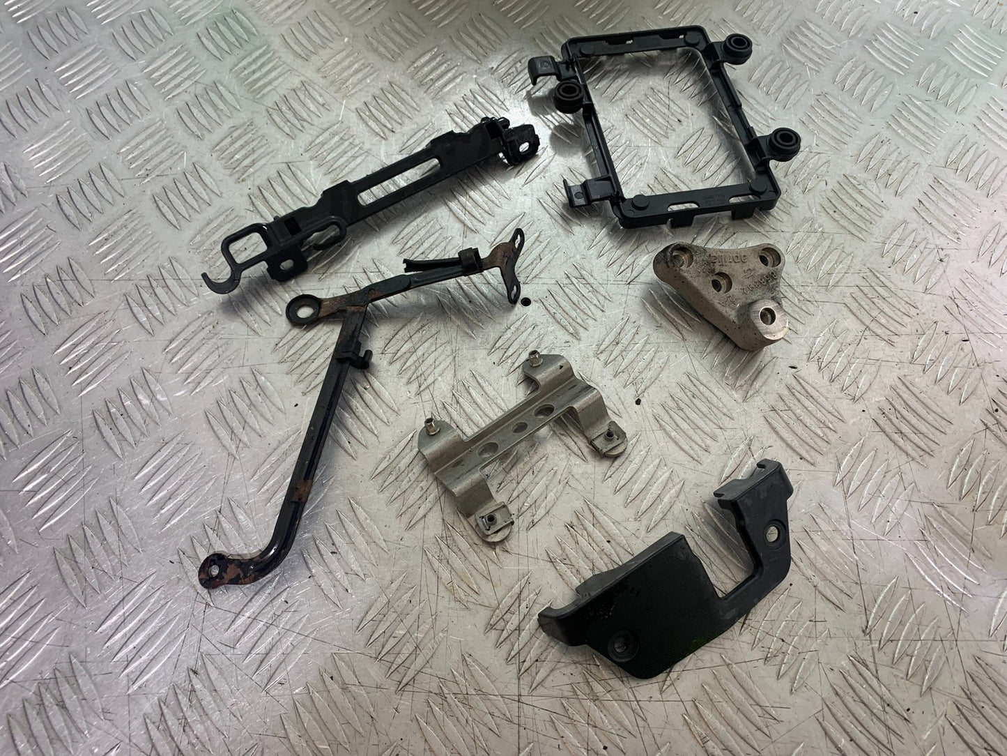 APRILIA RSV4 FACTORY VARIOUS FRAME BRACKETS   YEAR 2009-2012 (CMB1224)