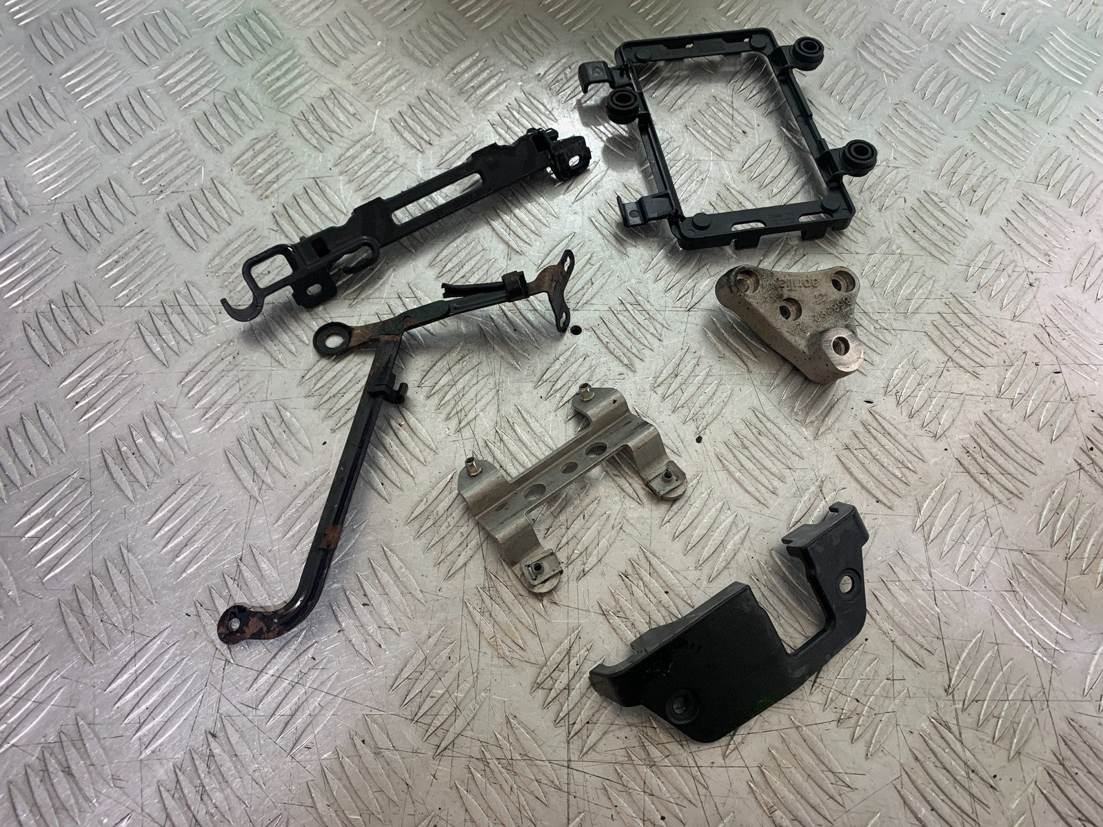 APRILIA RSV4 FACTORY VARIOUS FRAME BRACKETS   YEAR 2009-2012 (CMB1224)
