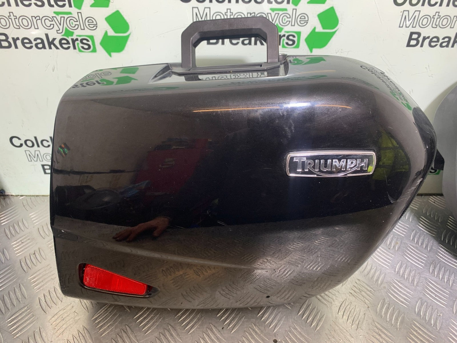TRIUMPH 1050 SPRINT GT PANNIERS TOP BOX   YEAR 2010-2016 (CMB1250)