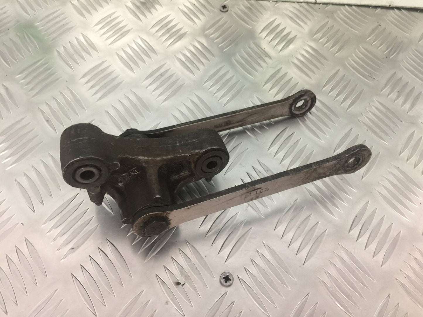 KAWASAKI ZX12R ZX12 R REAR SHOCK LINKAGE  YEAR 2000 (STOCK 913)