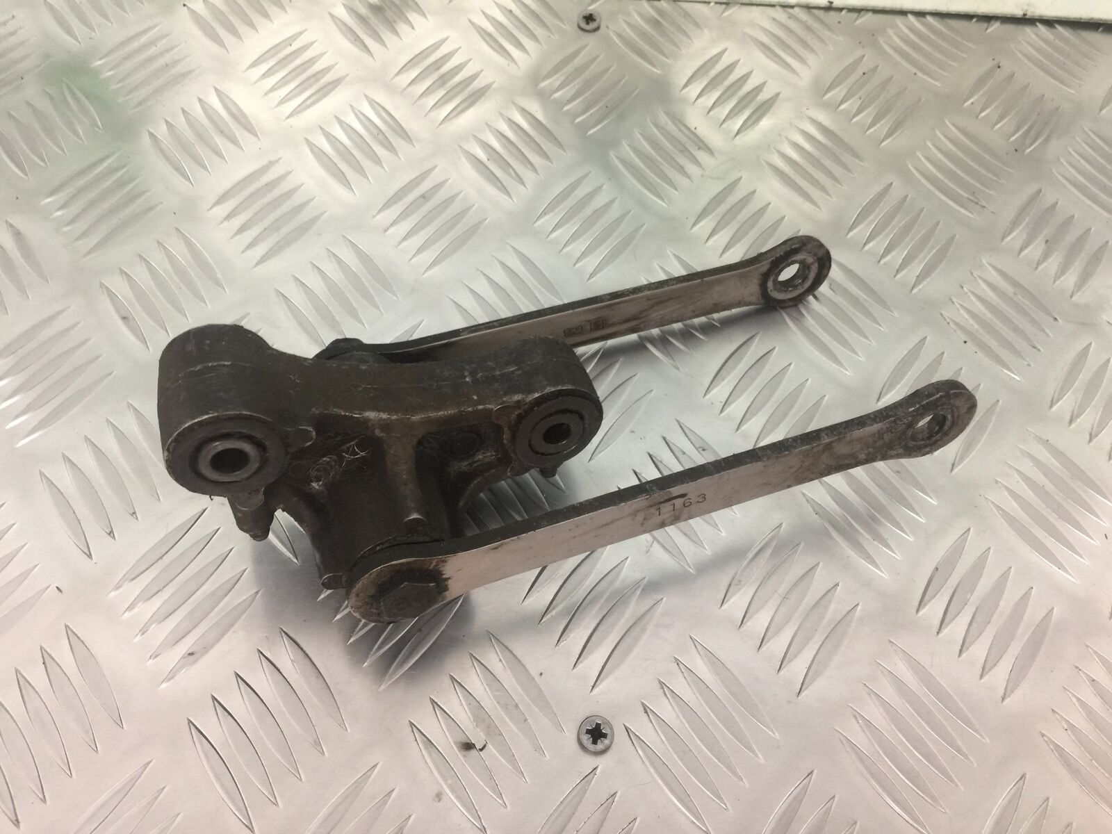 KAWASAKI ZX12R ZX12 R REAR SHOCK LINKAGE  YEAR 2000 (STOCK 913)