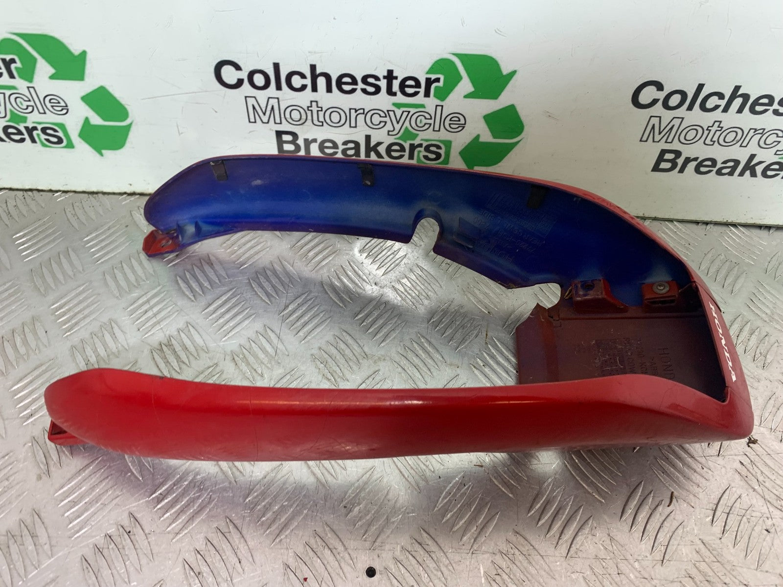 HONDA CG125 CG 125 TAIL PIECE  YEAR 1998-2000 (CMB1282)