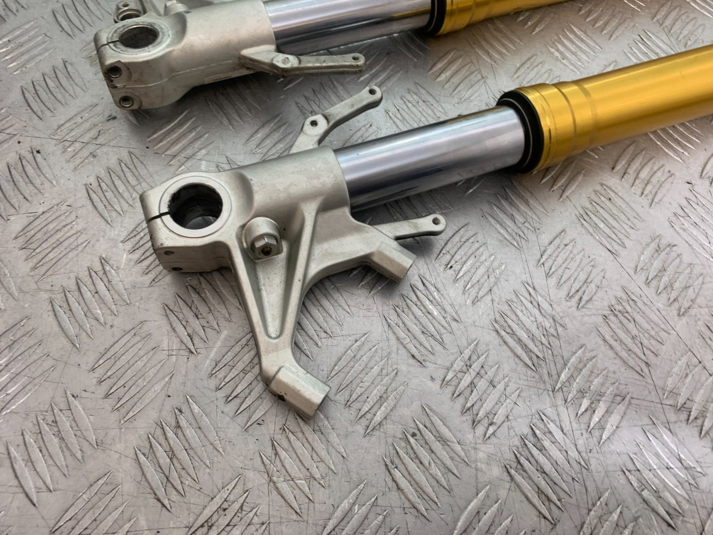 APRILIA TUONO 1000 V4R FORKS   YEAR 2011-13  (CMB1331)