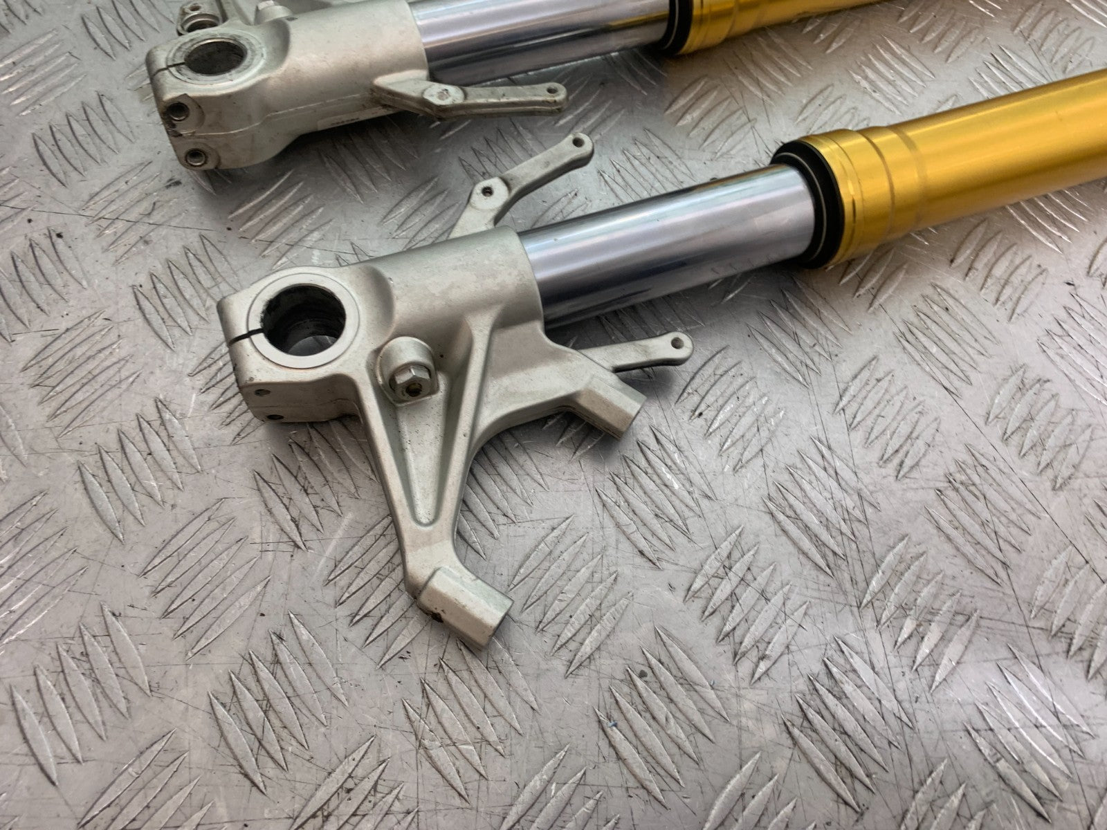 APRILIA TUONO 1000 V4R FORKS   YEAR 2011-13  (CMB1331)
