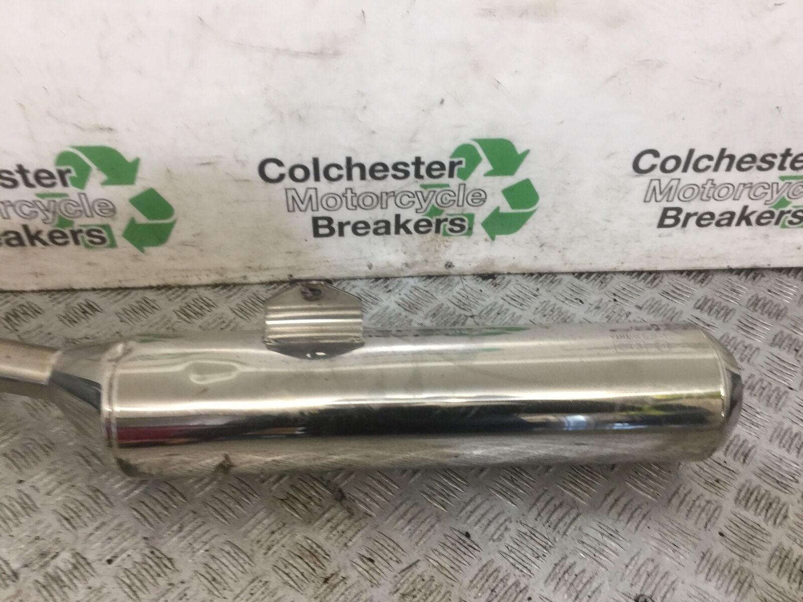 YAMAHA FJR1300 FJR 1300 LEFT SILENCER   YEAR 2001-05 (STOCK 814)