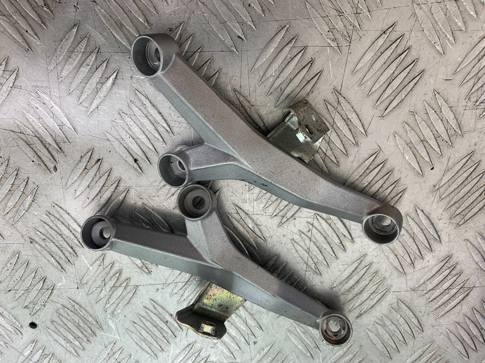 KTM RC125 RC 125 RC ENGINE BRACKETS 2014 2017 (CMB1199)