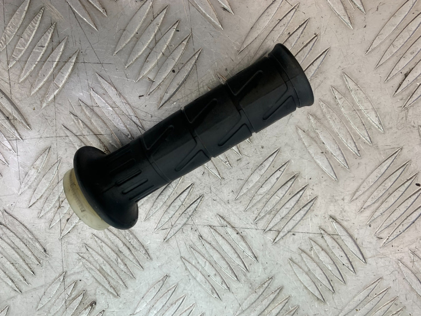 KAWASAKI Z125 Z 125 THROTTLE TWIST GRIP   YEAR  2018-2023 (CMB1167)