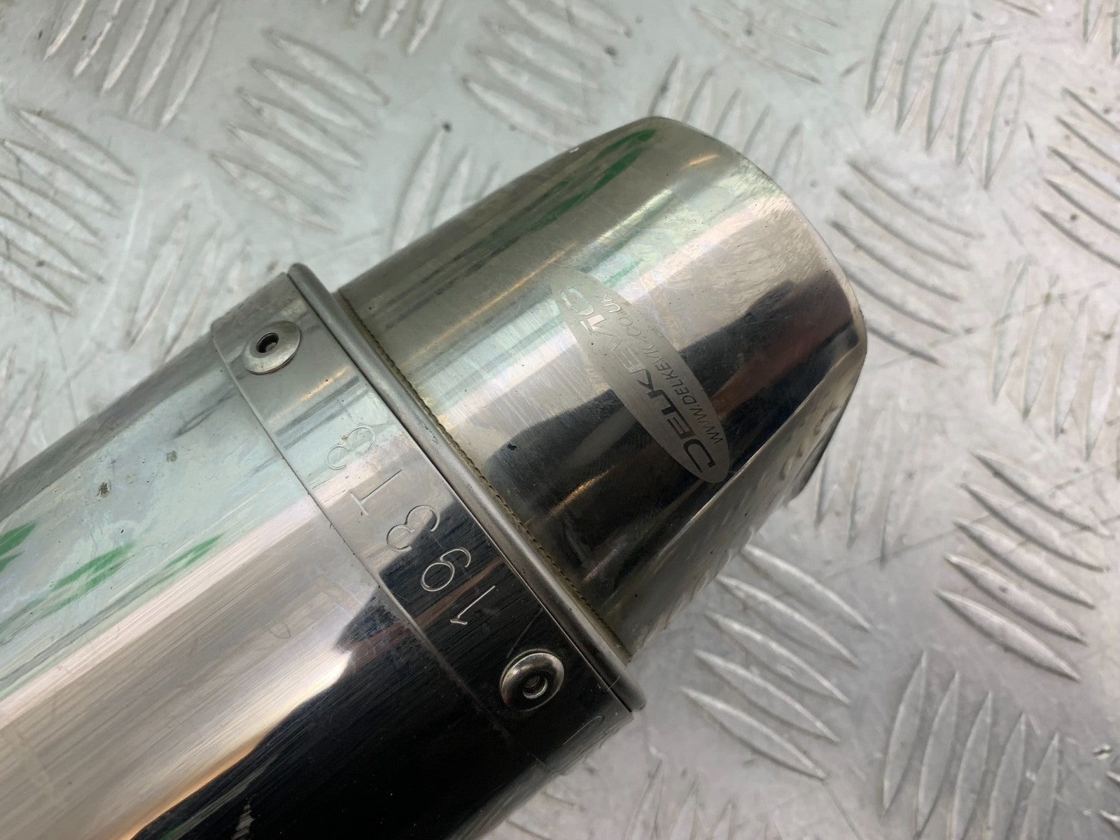 TRIUMPH 955i DAYTONA SILENCER YEAR 2002-2006 (CMB1229)