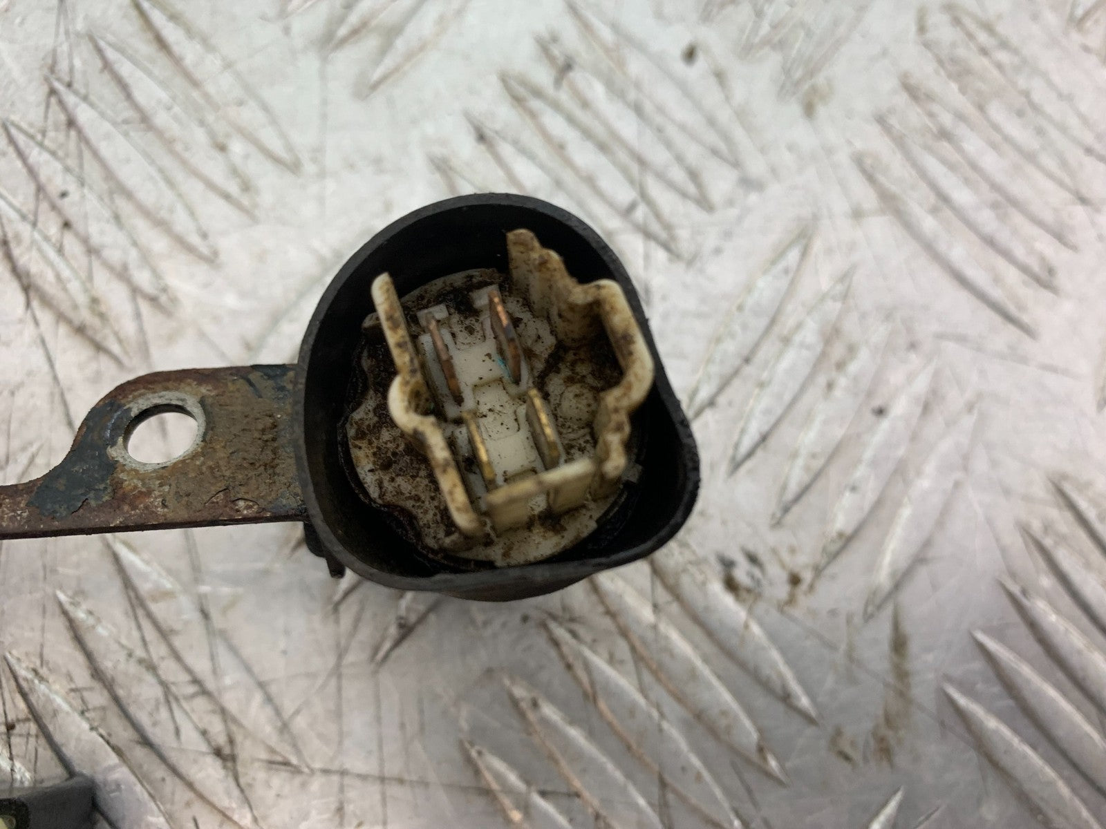 KAWASAKI KLR250 KLR 250 RELAYS   YEAR 1984-2001 (CMB1225)