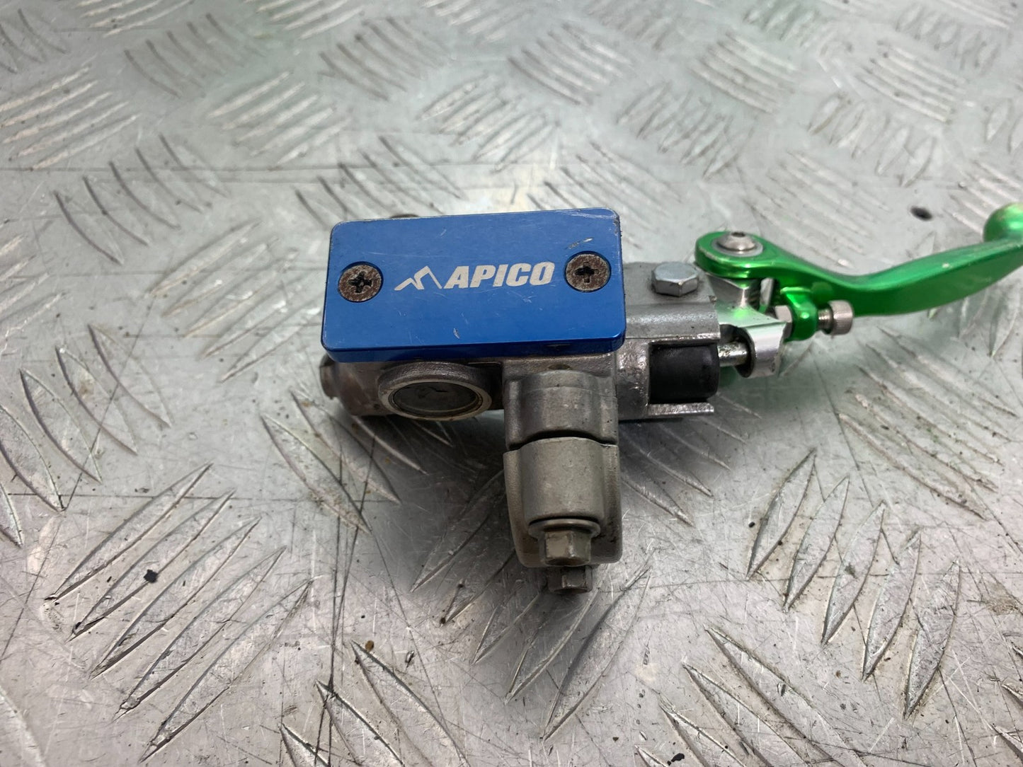 KAWASAKI KXF450 KXF 450 FRONT BRAKE MASTER CYLINDER   YEAR 2013 CMB1217)