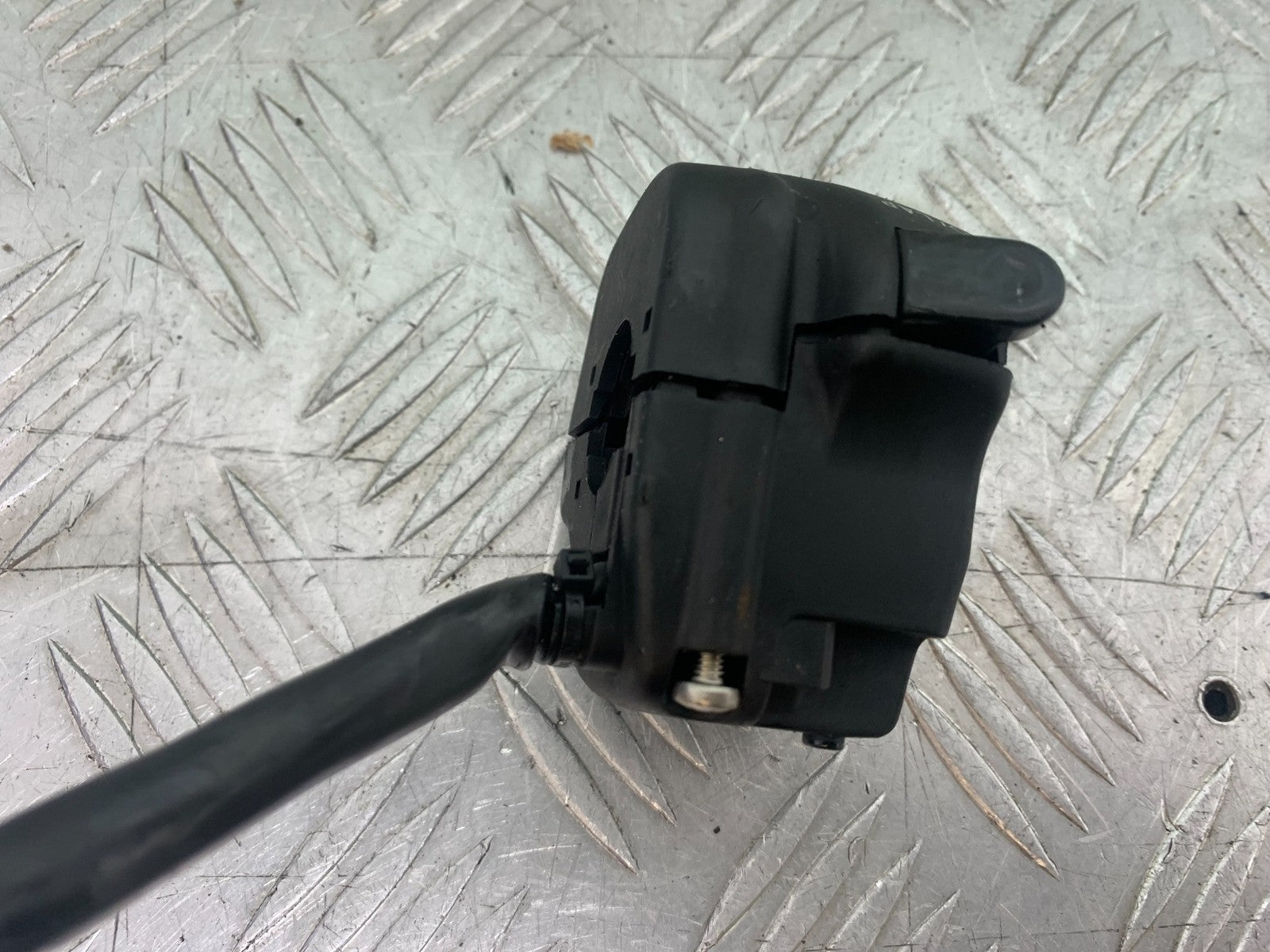 APRILIA RSV1000 R FACTORY LEFT SWITCH GEAR 2004-09 (CMB1203)