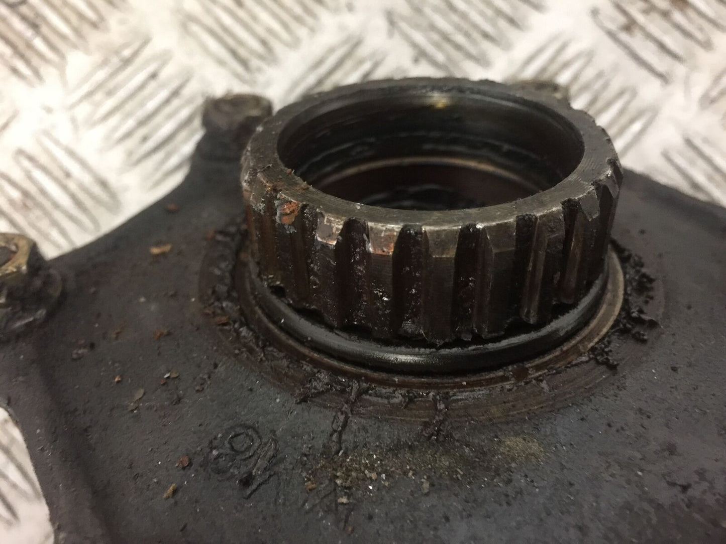 HONDA VT1100 C SHADOW DRIVE FLANGE YEAR 1987-1996  (STOCK 540)