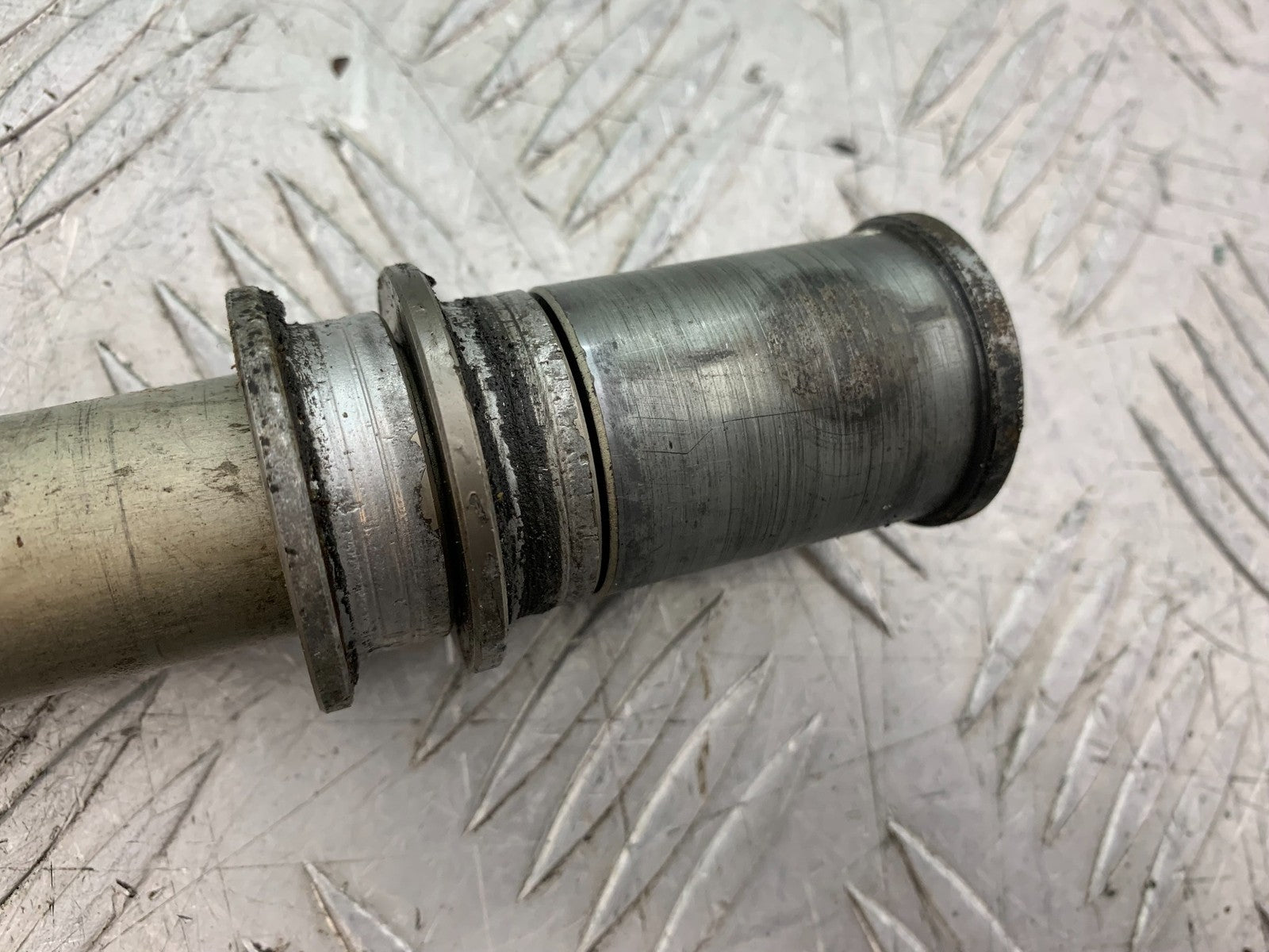 KAWASAKI GTR1400 GTR 1400 FRONT WHEEL SPINDLE  YEAR 2007-2009 (CMB1306)