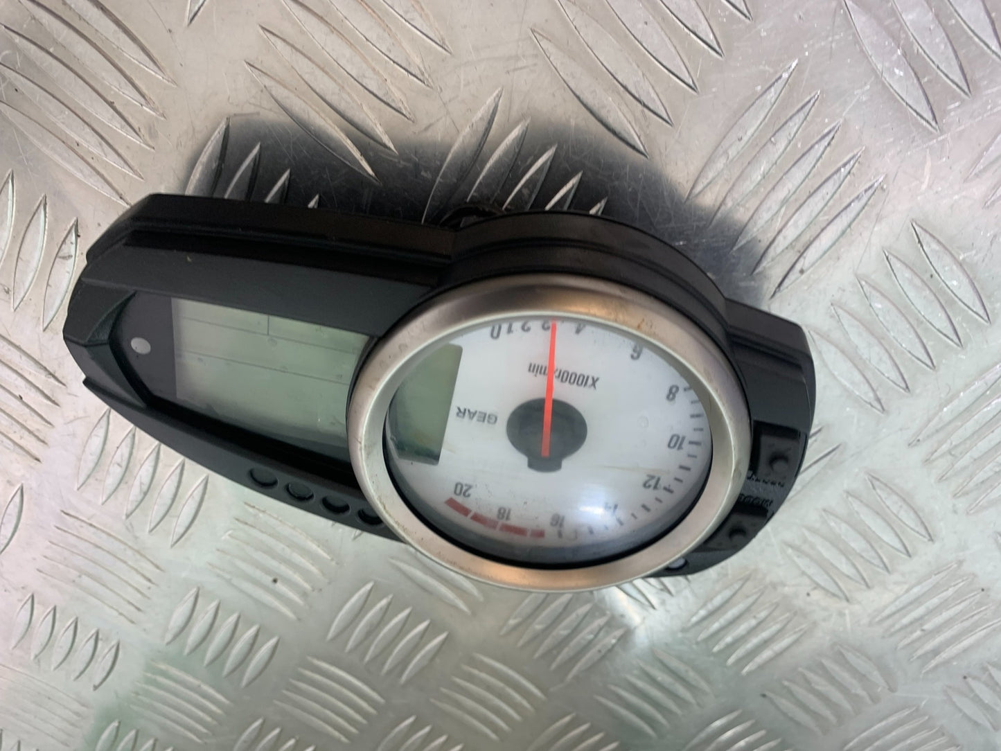 KAWASAKI ZX6R ZX6 R CLOCKS SPEEDO DASH  YEAR 2007 2008 (CMB1002)
