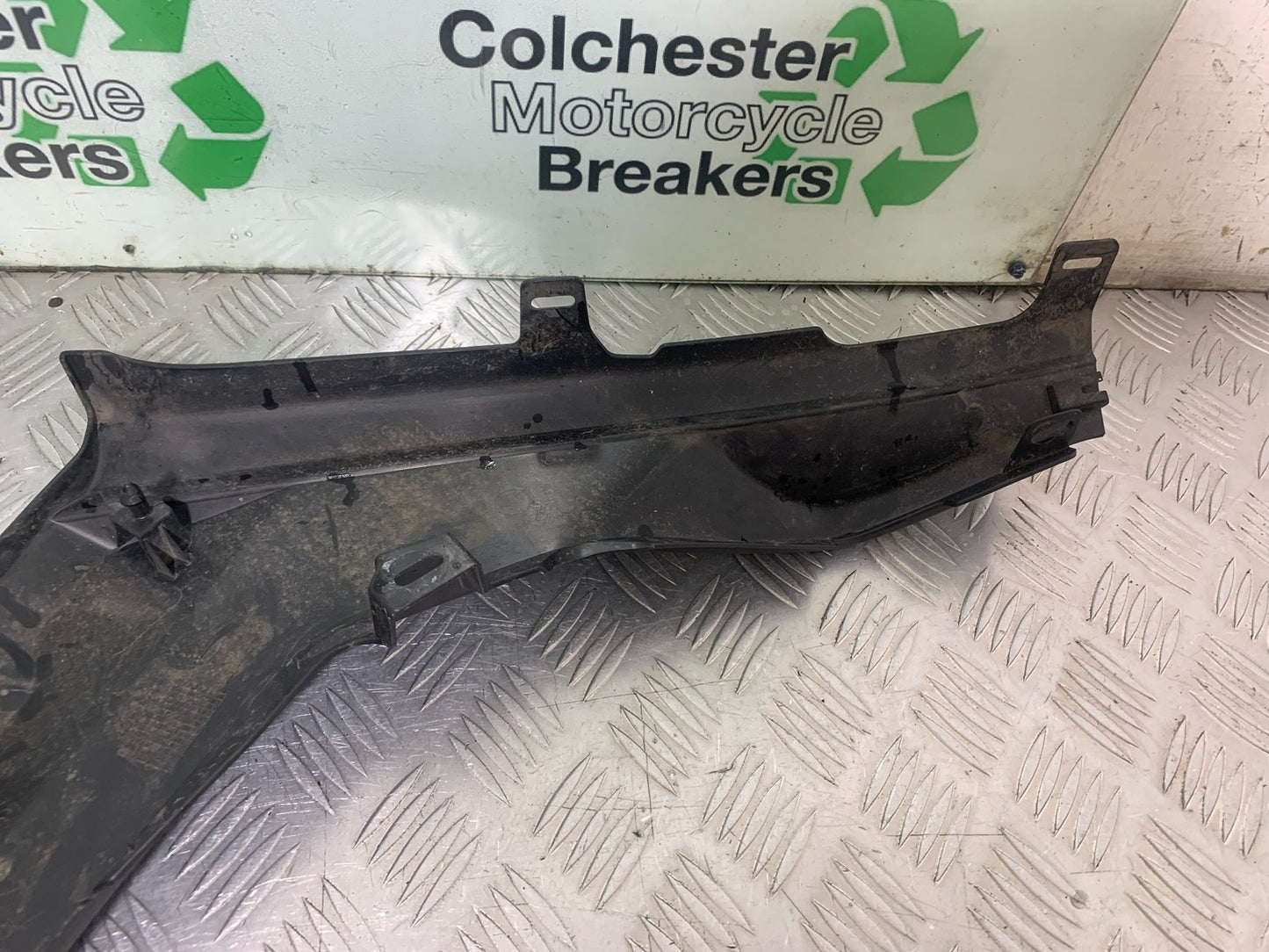 YAMAHA YZF-R125 YZF 125 LEFT SIDE INFILL PANEL  YEAR 2019-2022 (CMB1263)