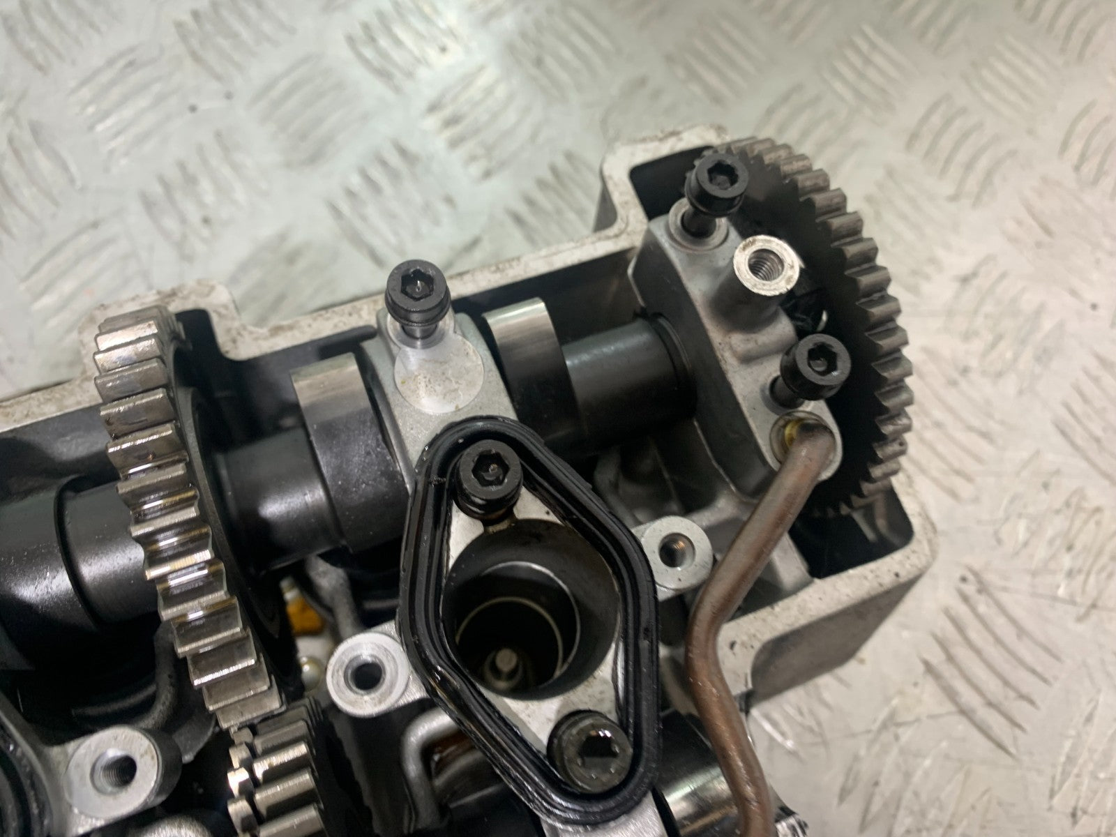 APRILIA TUONO 1000 V4R FRONT CYLINDER HEAD  YEAR 2011-13  (CMB1316)