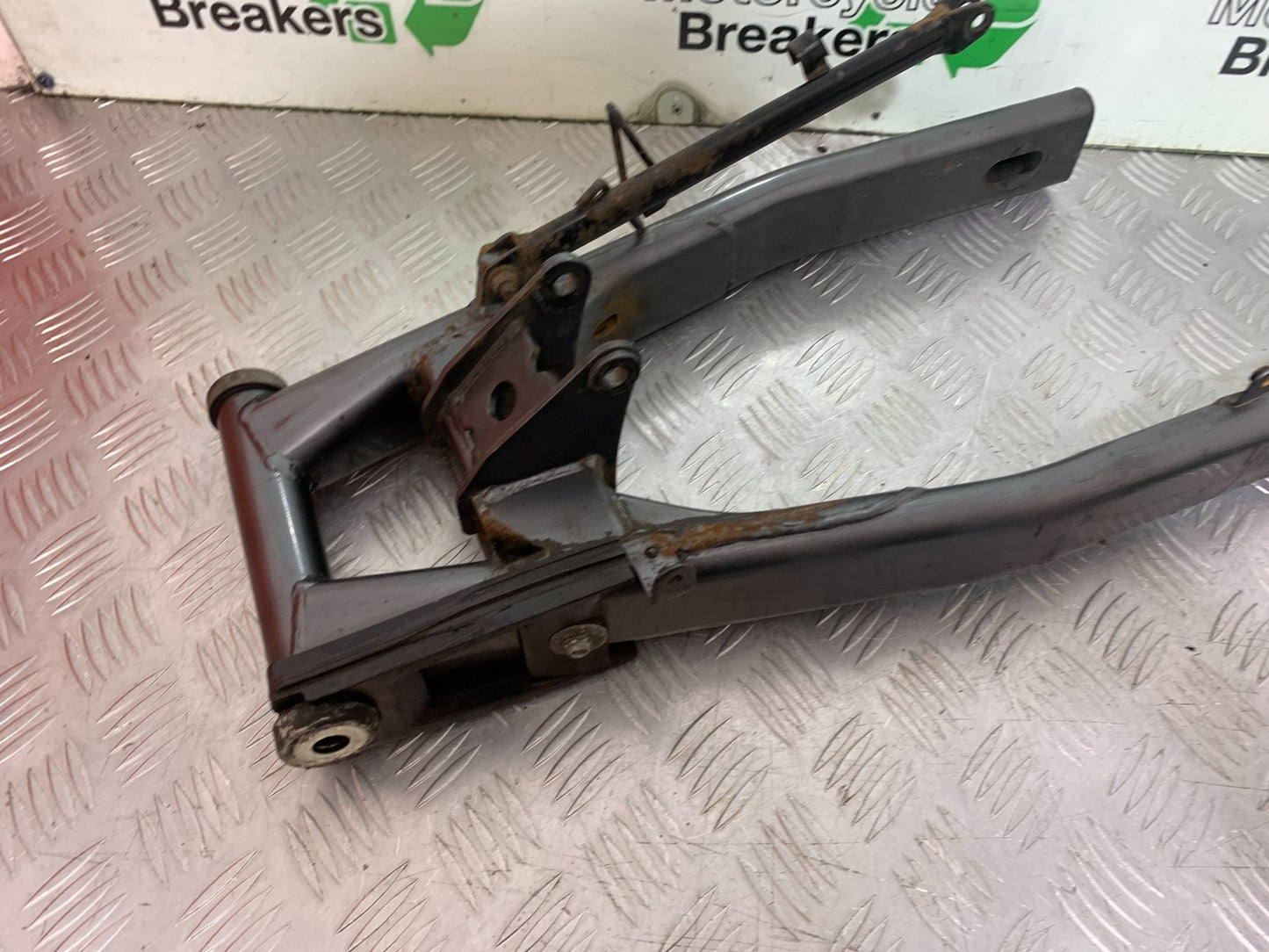 YAMAHA XJ600 XJ 600 DIVERSION SWINGARM  1998-2000 (CMB1191)