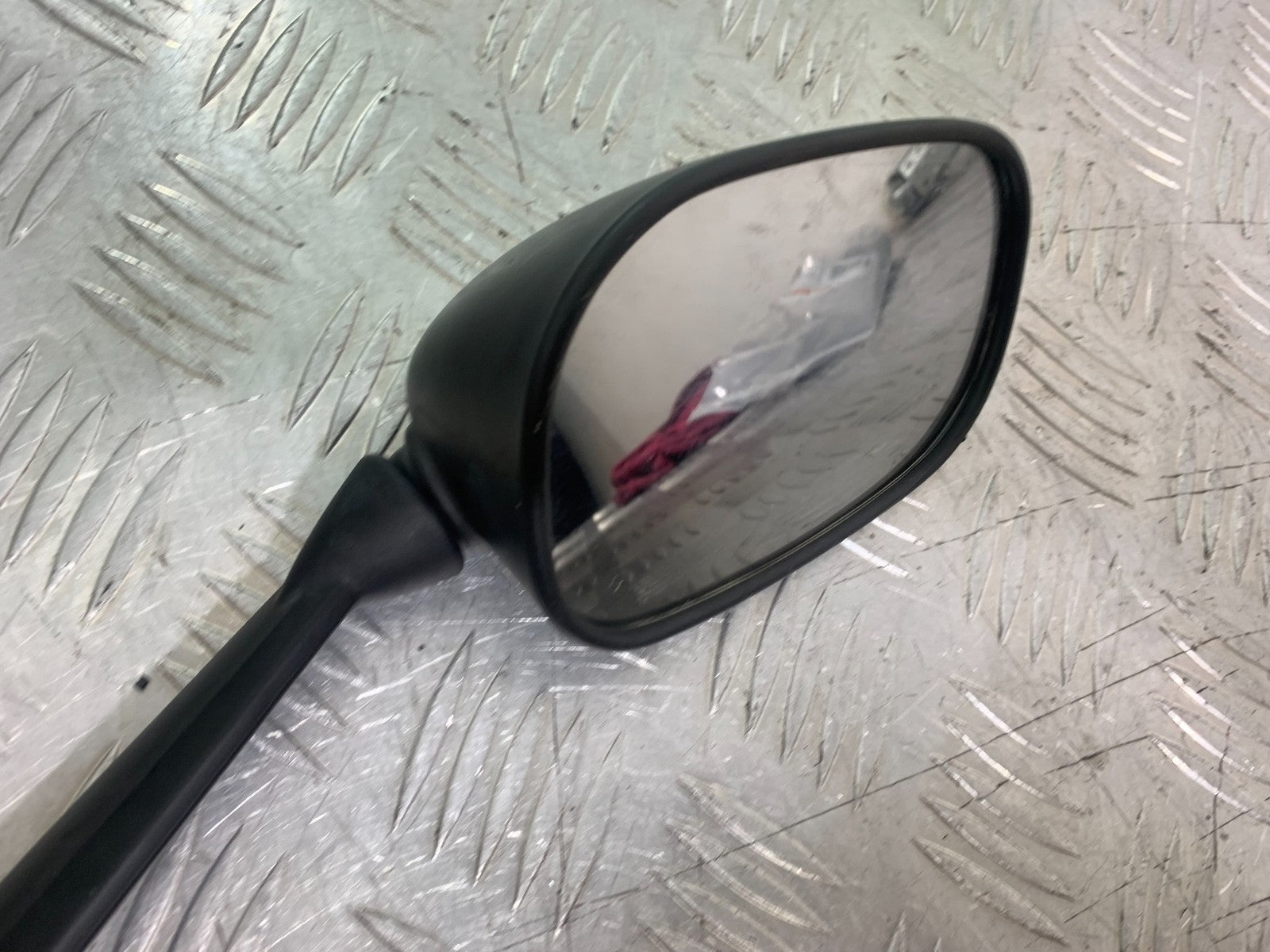 YAMAHA XJ6 XJ6-S RIGHT MIRROR  YEAR 2009-2015  (CMB1212)
