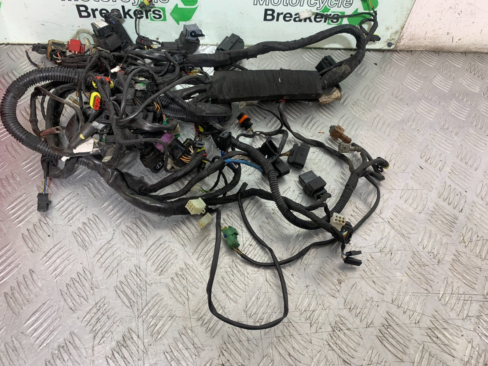 APRILIA TUONO 1000 V4R WIRING LOOM   YEAR 2011-13  (CMB1331)