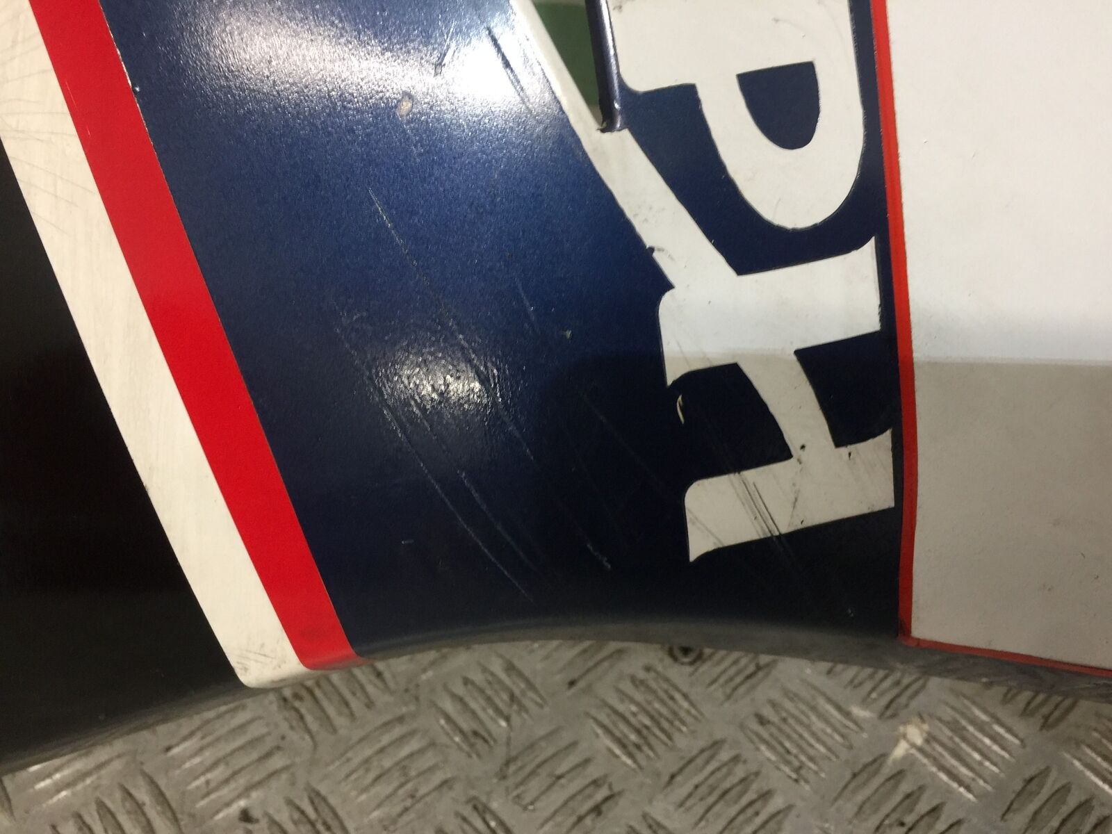 TRIUMPH 675 DAYTONA RIGHT FAIRING PANEL YEAR 2006-2008 (STOCK 789)