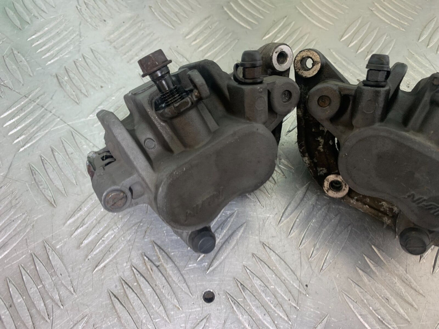HONDA CB600 CB 600 HORNET FRONT BRAKE CALIPERS    YEAR 1998 -2002 (CMB1126)