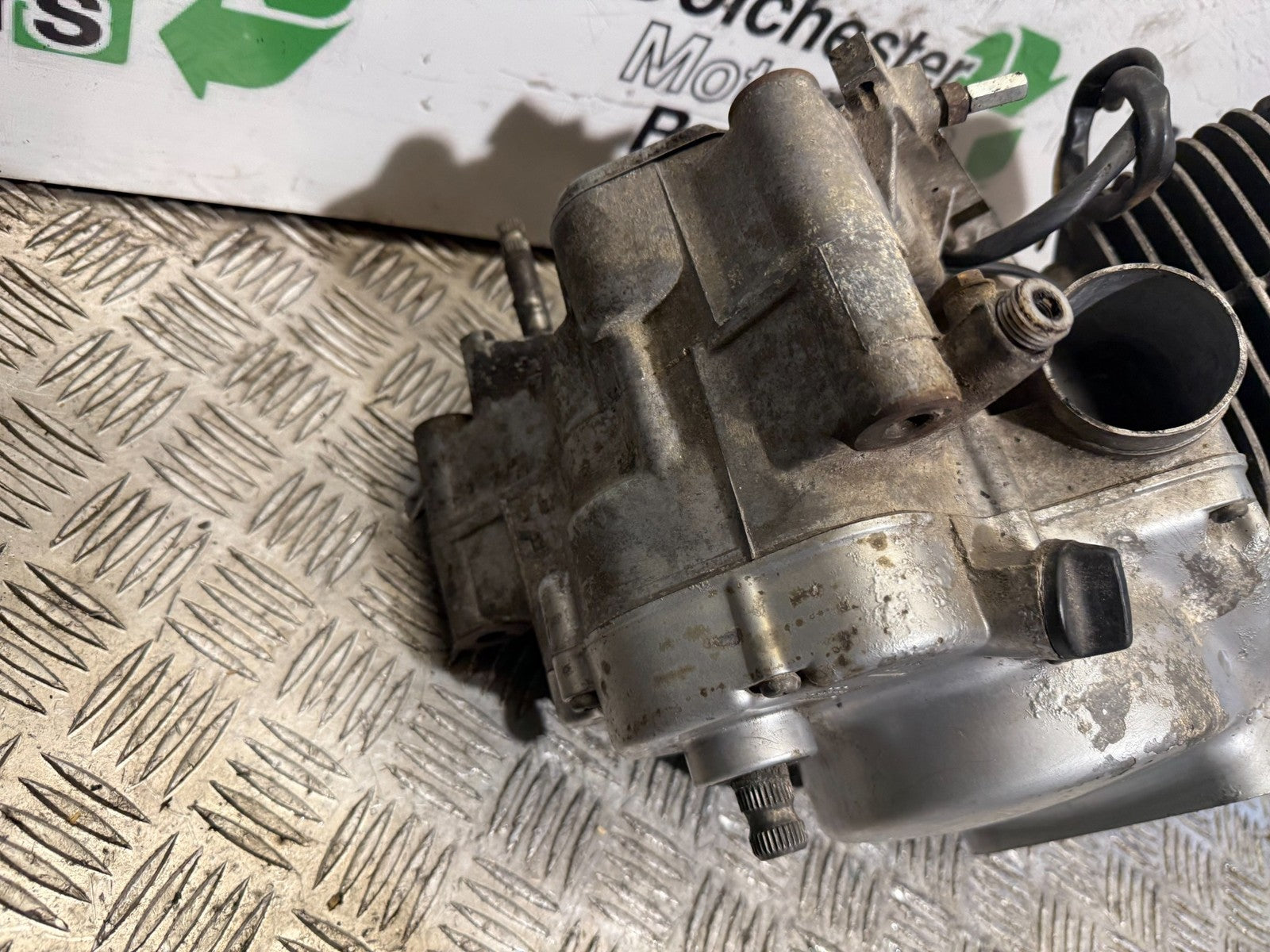 SUZUKI GP100 GP 100 ENGINE YEAR 1978-1988 (CMB1259)