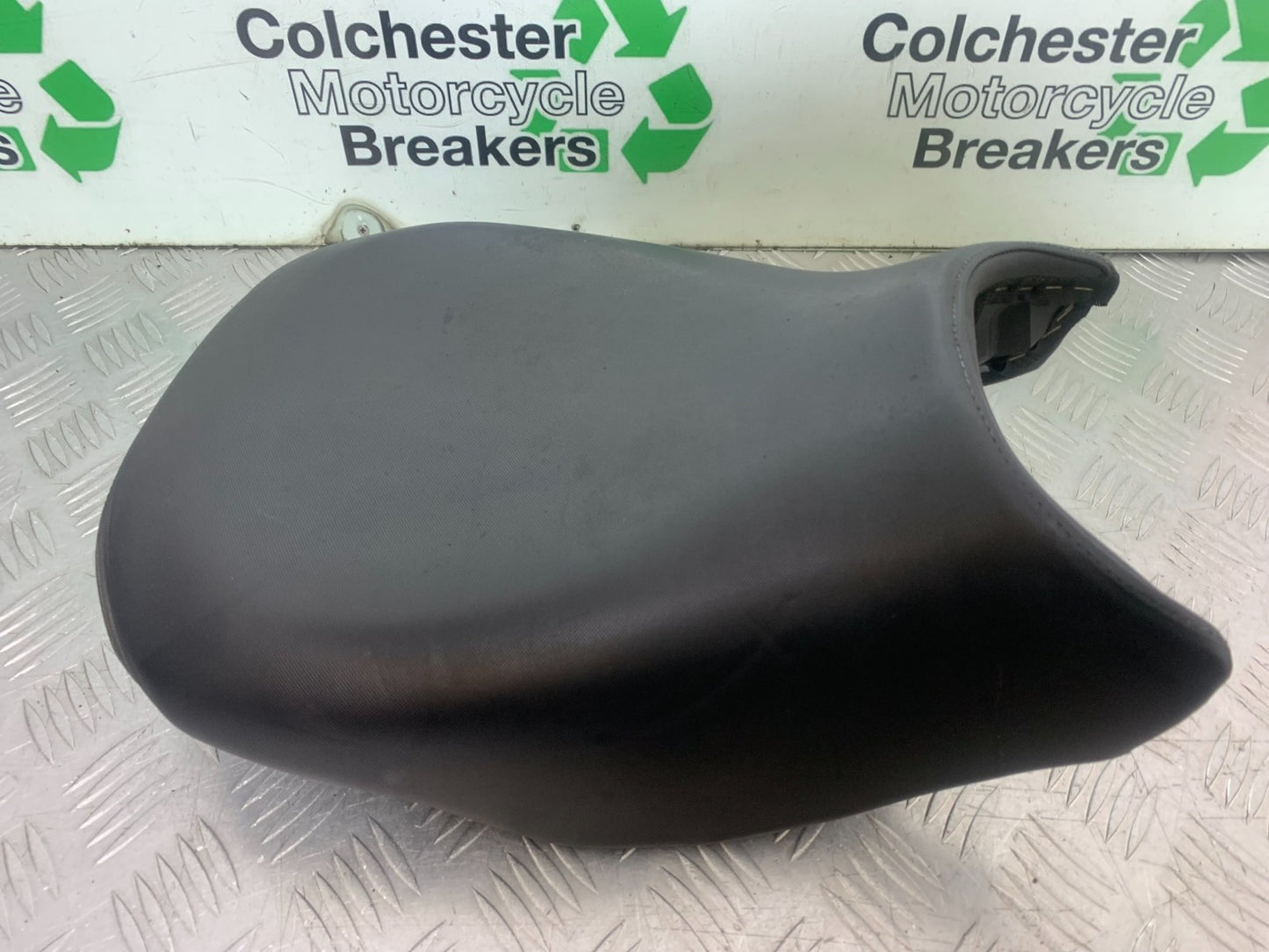 BMW R1200 R 1200 GS FRONT SEAT  YEAR 2013-2016 (CMB1257)