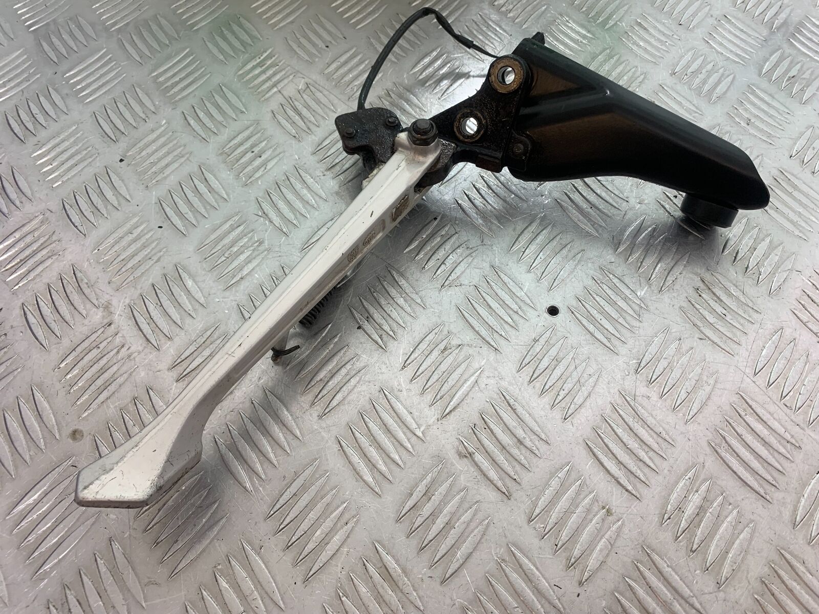 TRIUMPH TIGER 800 SIDE STAND  YEAR 2011-2014 (CMB1113)