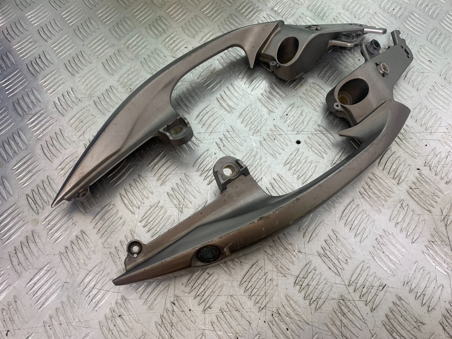 HONDA NT 700 V DEAUVILLE GRAB RAILS  YEAR 2006-2011 (CMB1211)