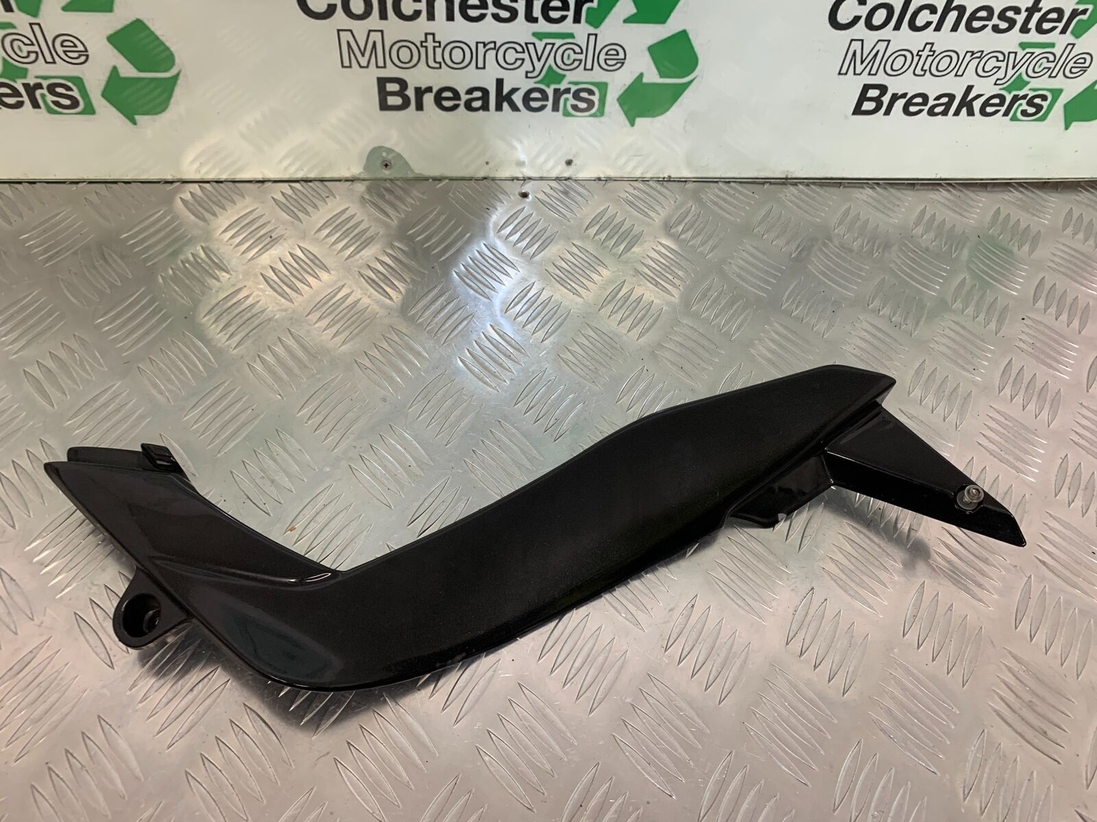 KAWASAKI Z1000 SX SIDE INFILL PANEL  YEAR 2011-16 (STOCK 942)