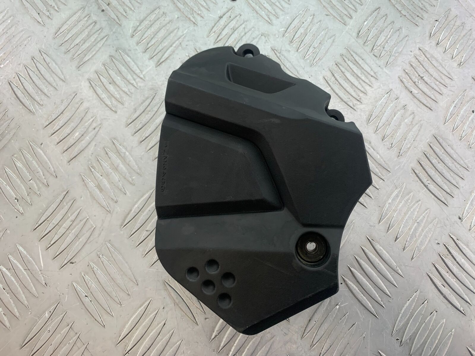 SUZUKI DL 650 V-STROM SPROCKET COVER  YEAR 2020 (CMB1117)