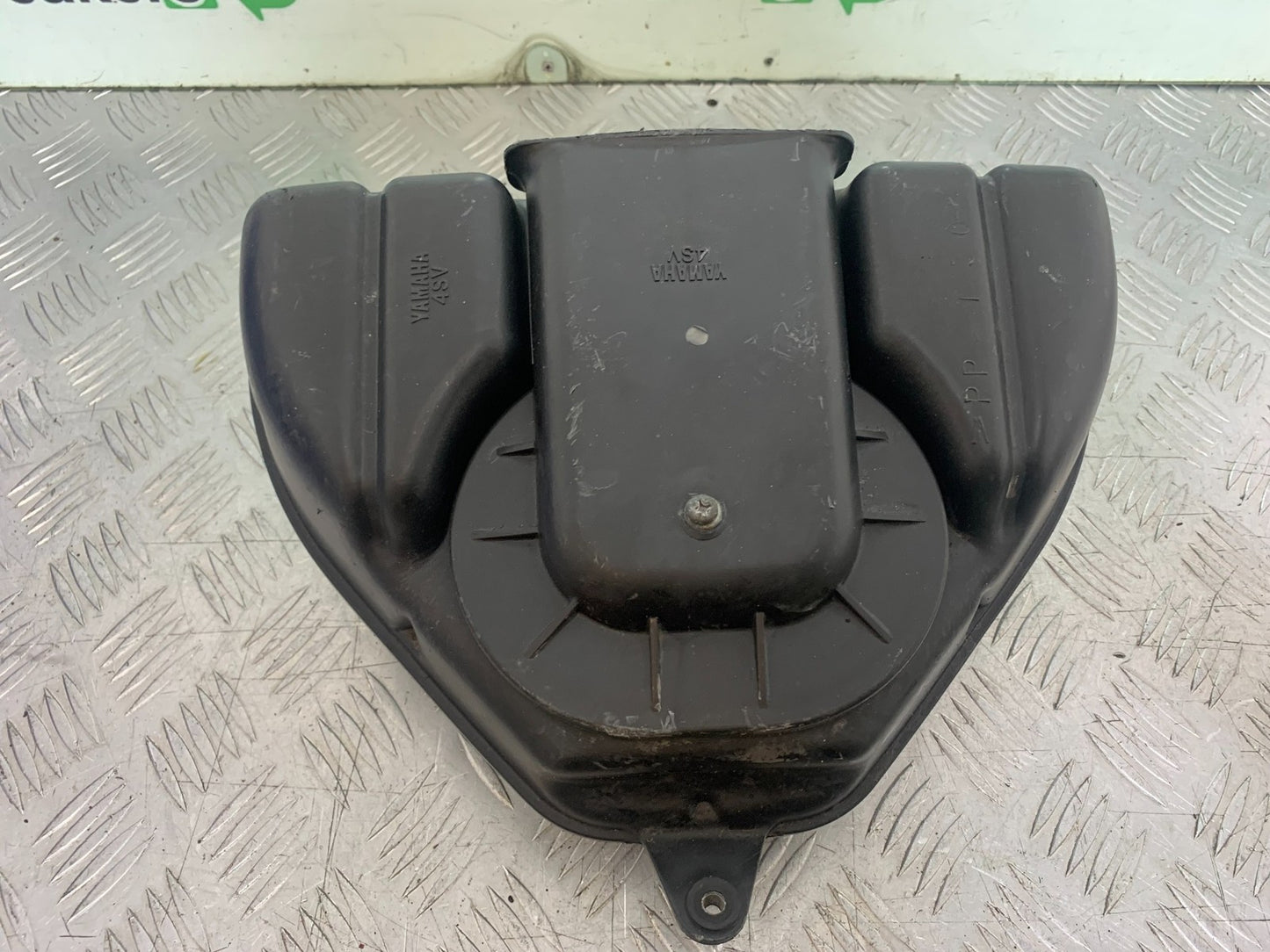 YAMAHA YZF1000 THUNDERACE AIRBOX   YEAR 1997-2000 (CMB1204)
