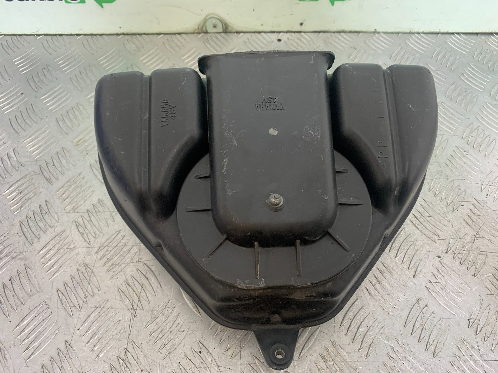 YAMAHA YZF1000 THUNDERACE AIRBOX   YEAR 1997-2000 (CMB1204)