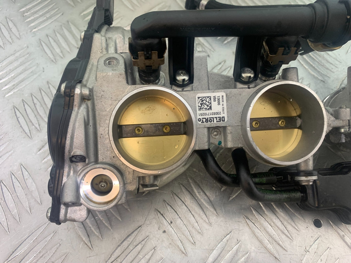 BMW M1000 R THROTTLE BODIES   YEAR 2023-2024 (CMB1140)