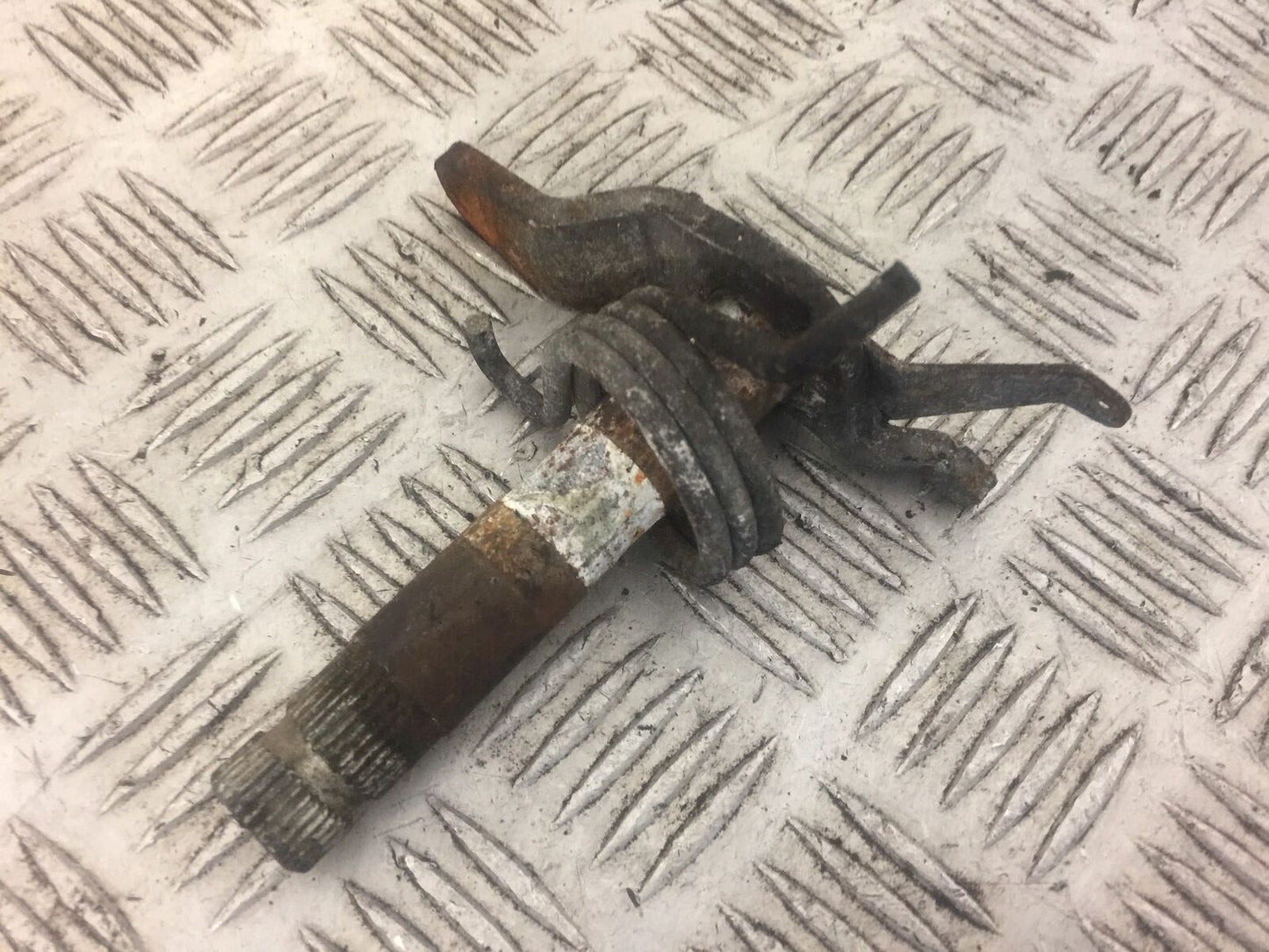 YAMAHA XS1100 XS 1100 MIDNIGHT SPECIAL REAR BRAKE SHAFT YEAR 1979 STOCK 408