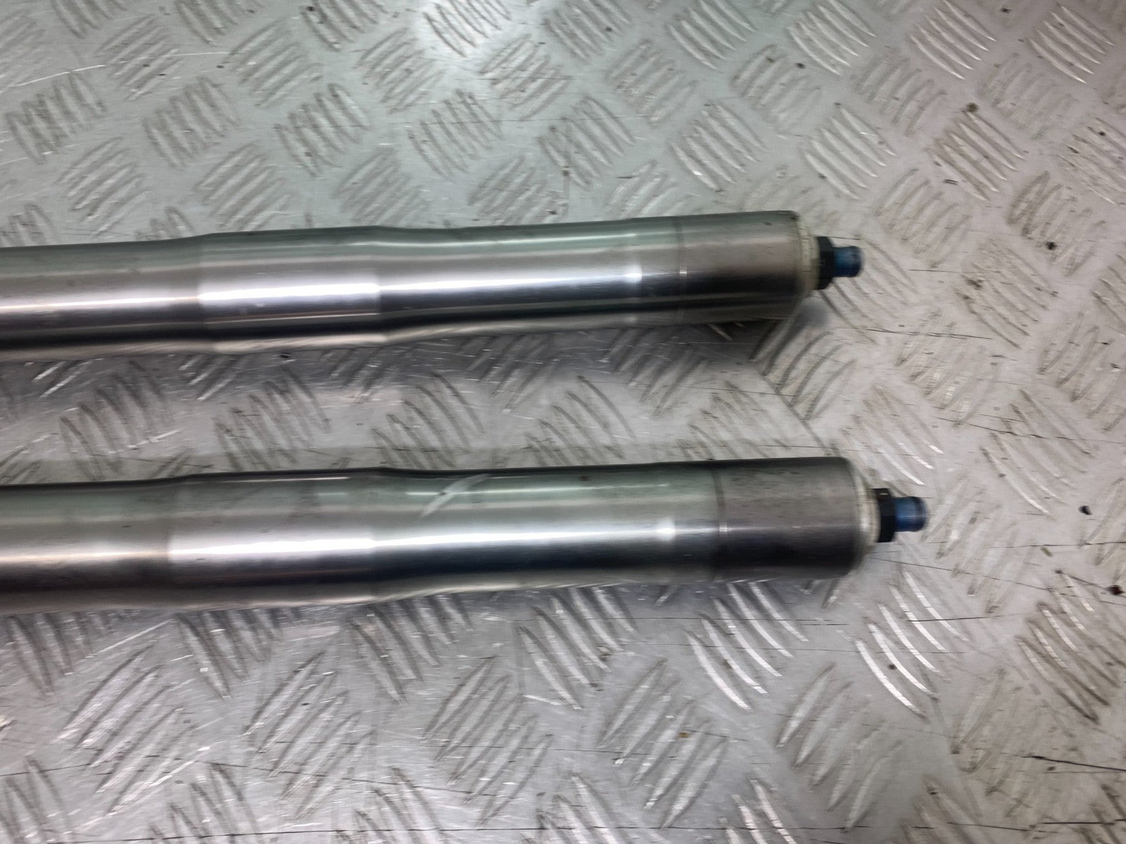HONDA CBR 929 RRY FIREBLADE FORKS YEAR 2000-01 (CMB1094)