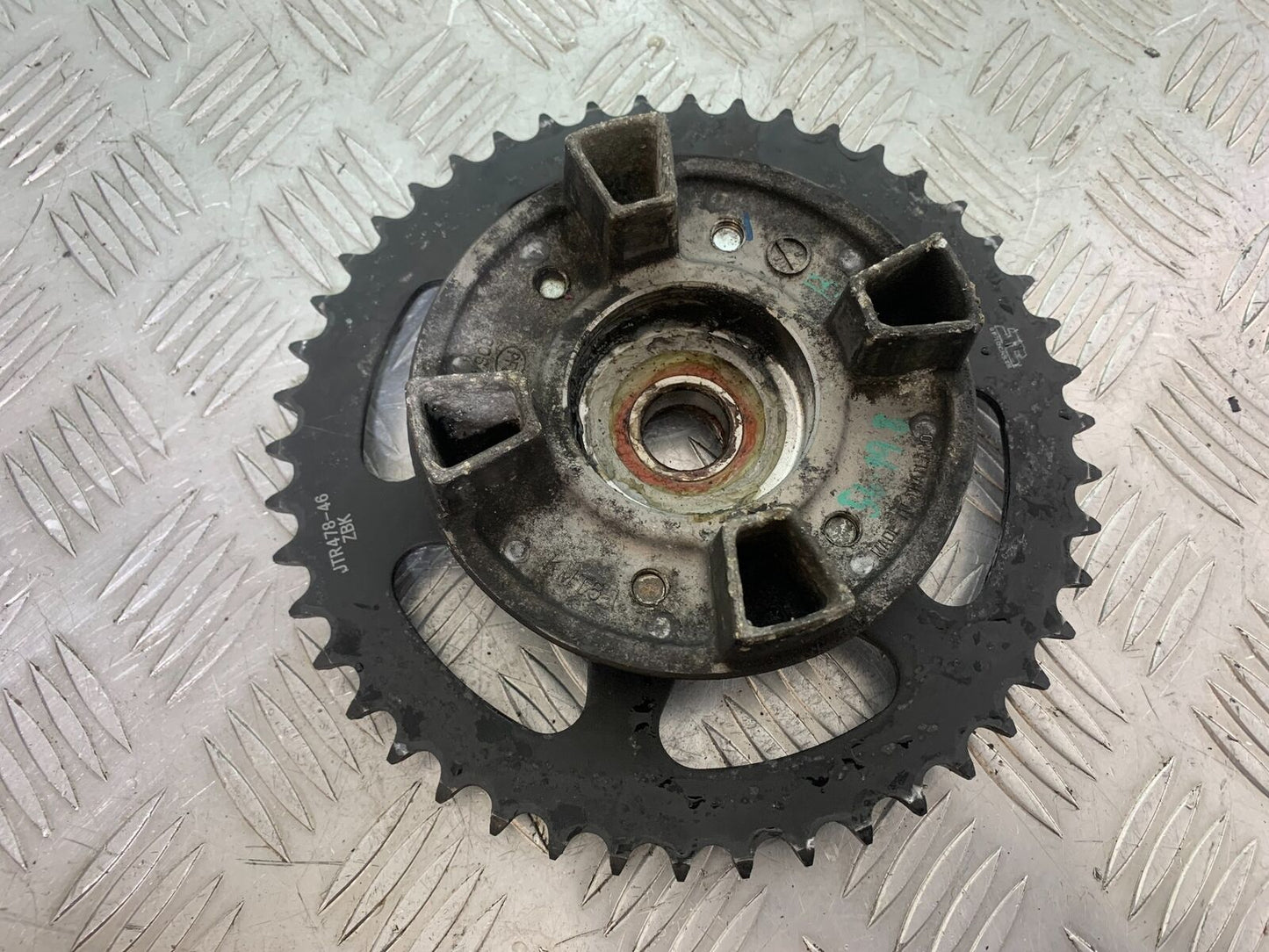 KAWASAKI Z650 ER650 KNFAN SPROCKET CARRIER YEAR 2022-2024 (CMB1112)