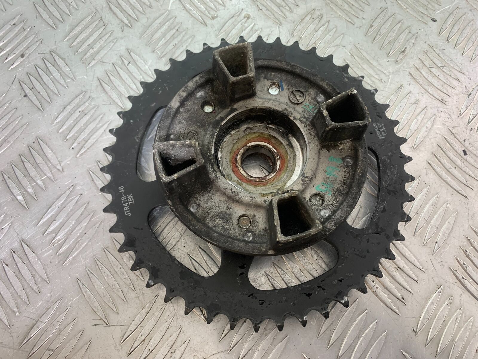 KAWASAKI Z650 ER650 KNFAN SPROCKET CARRIER YEAR 2022-2024 (CMB1112)