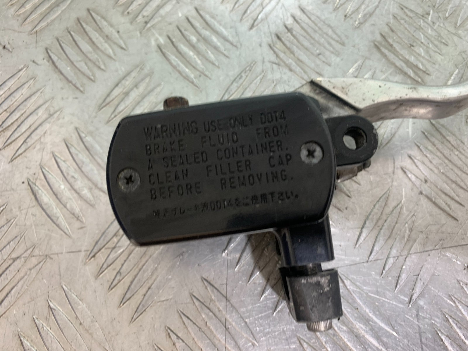 YAMAHA XVS 1300 MIDNIGHT STAR FRONT BRAKE MASTER CYLINDER YEAR 2007-16 (CMB1200)