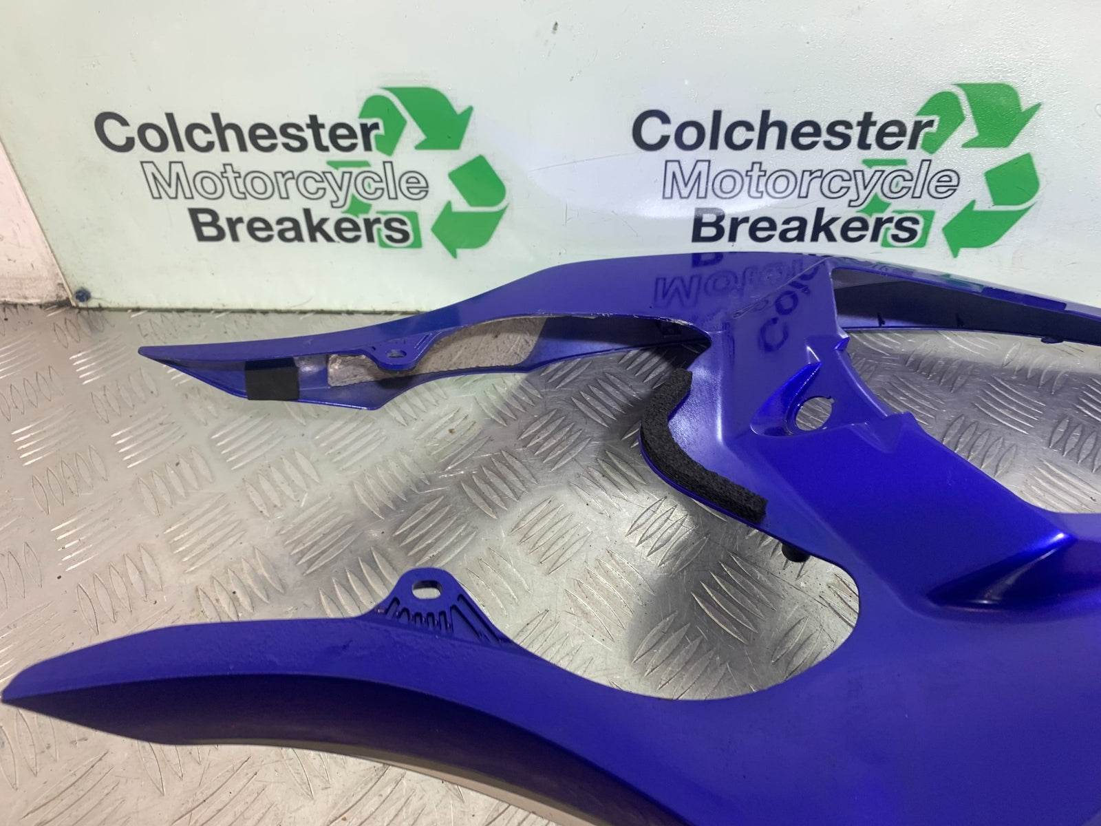 YAMAHA YZF R1 TAIL PIECE SEAT UNIT YEAR 2004-2006 (CMB1155)