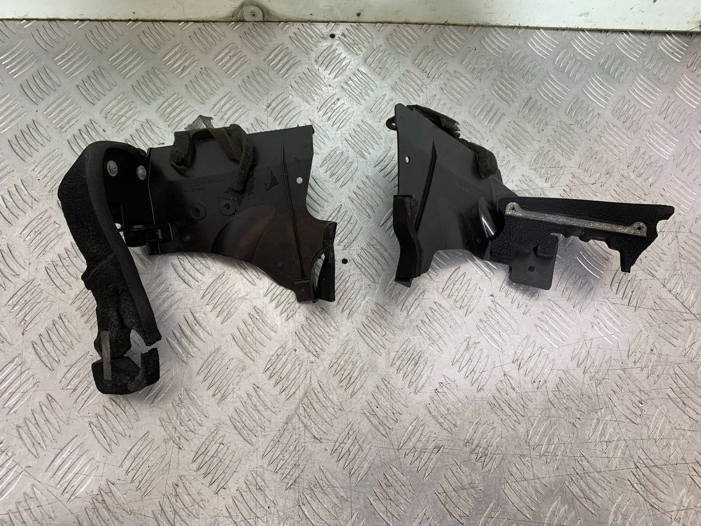 KAWASAKI GTR1400 GTR 1400 INFILL  BRACKETS   YEAR 2007-2009 (CMB1306)