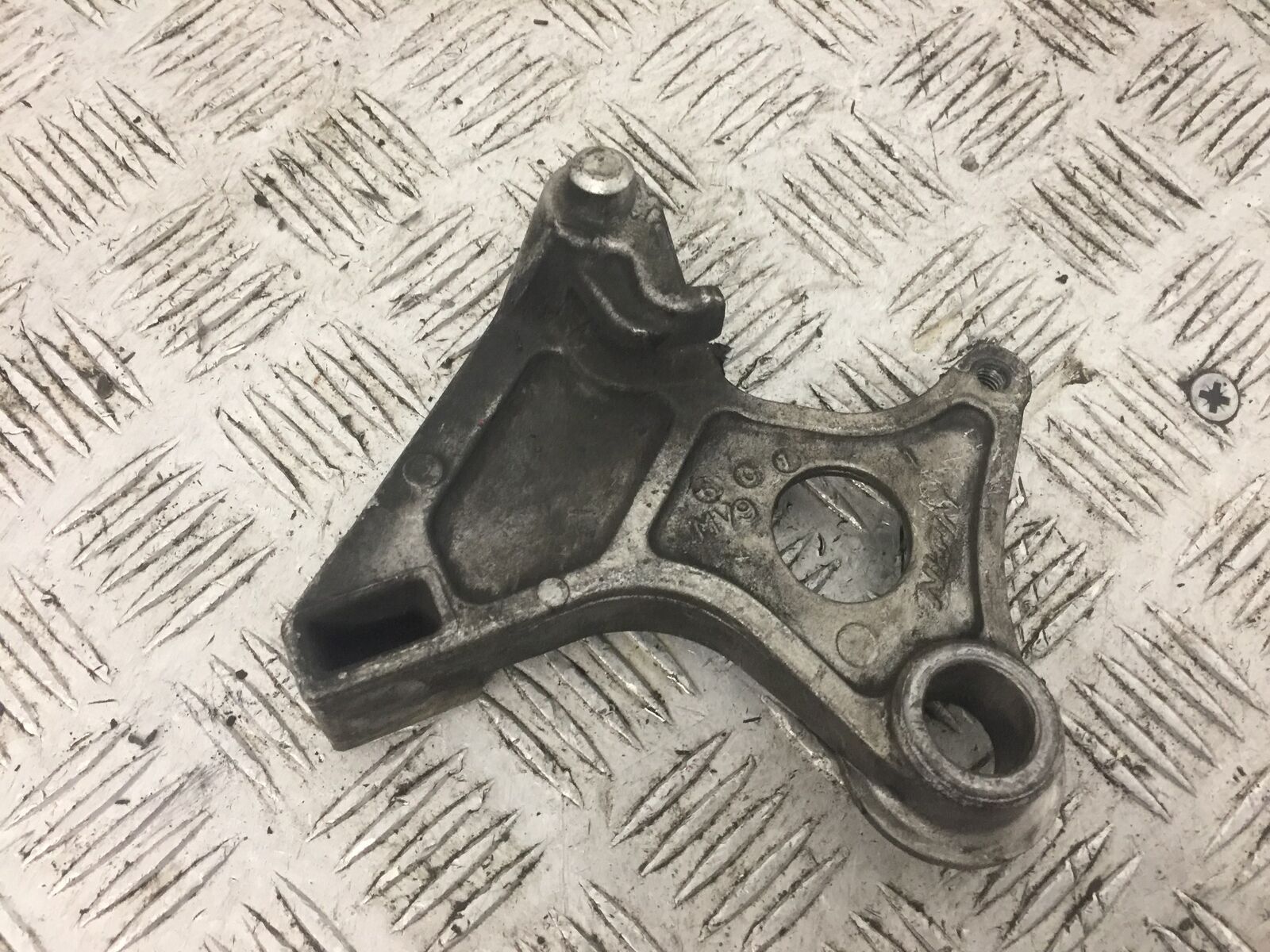 HONDA CBR600 CBR 600 REAR CALIPER BRACKET  YEAR 1996 (STOCK 798)